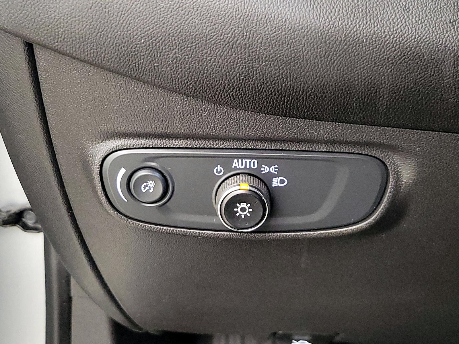 2022 Chevrolet Equinox LT - Photo 14