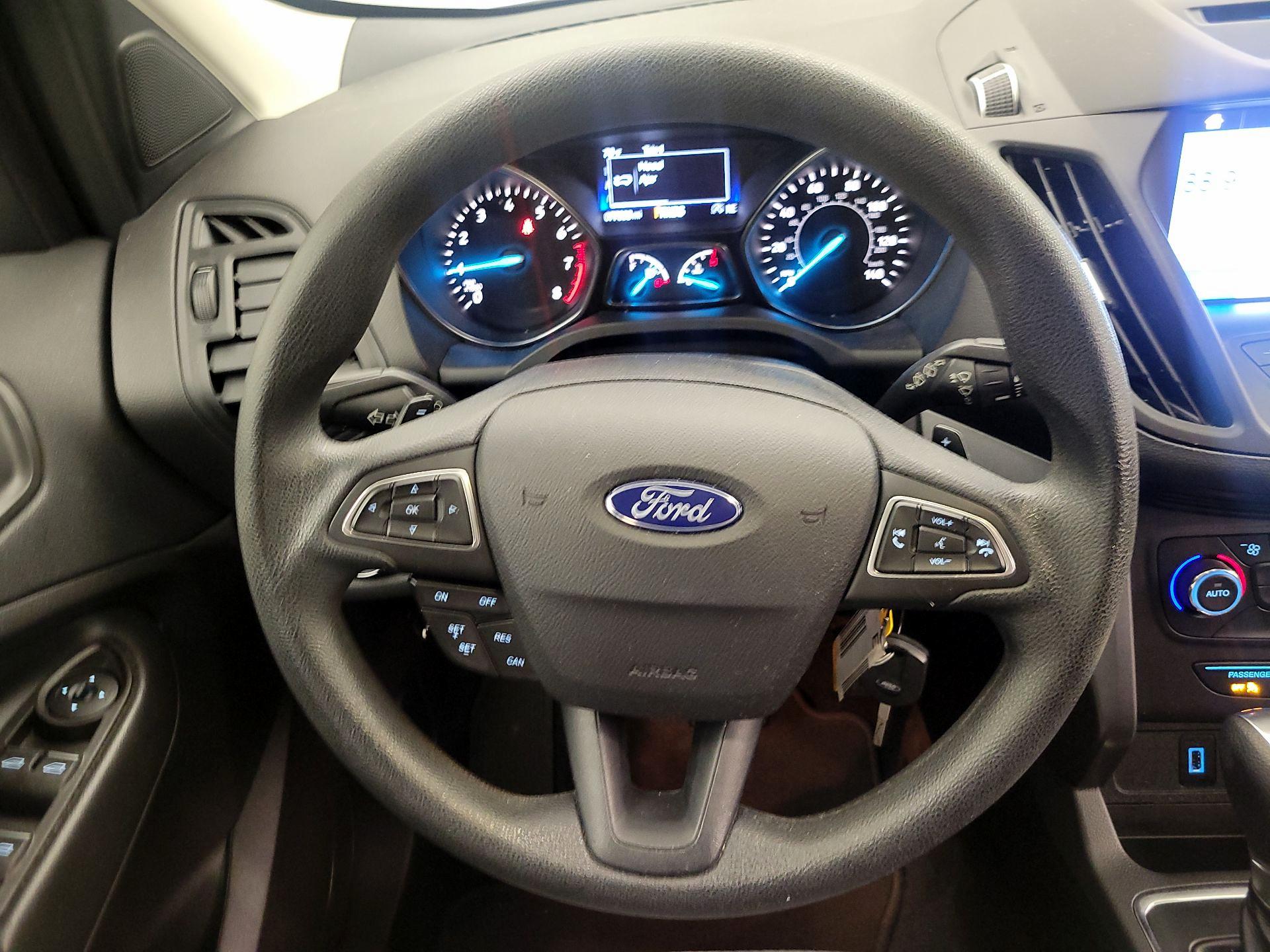 Thumbnail: 2017 Ford Escape - 10