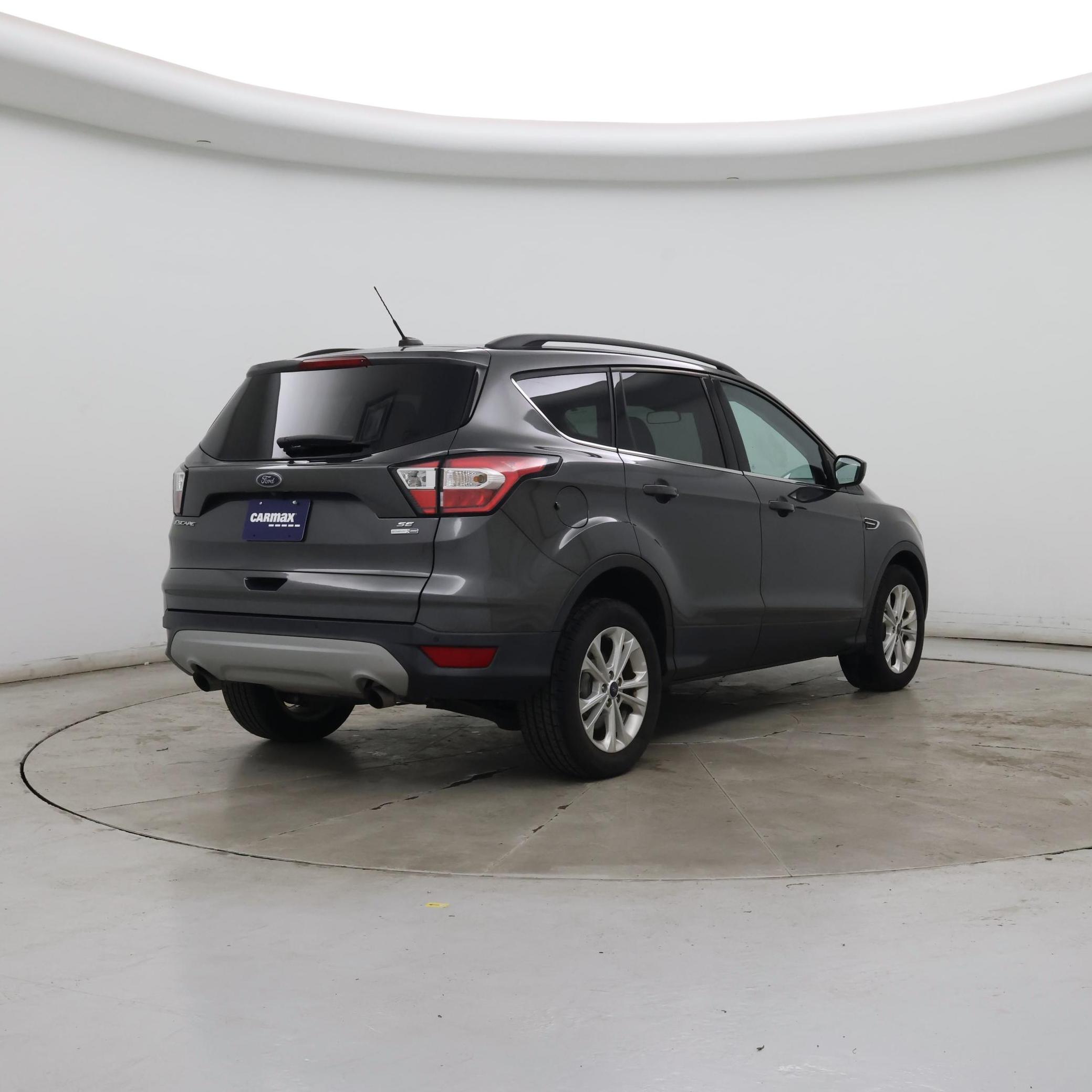 Thumbnail: 2017 Ford Escape - 8