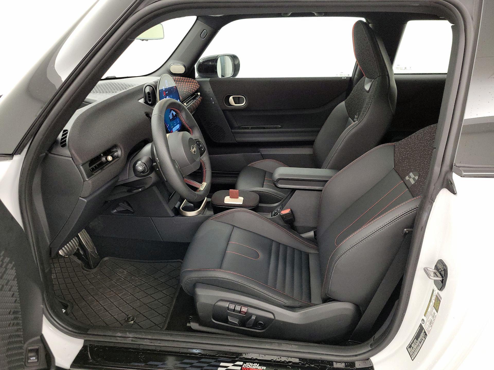 Thumbnail: 2025 MINI Cooper Hardtop - 11