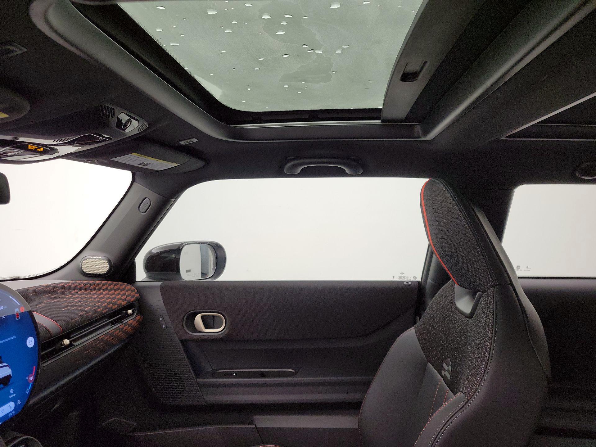 Thumbnail: 2025 MINI Cooper Hardtop - 18