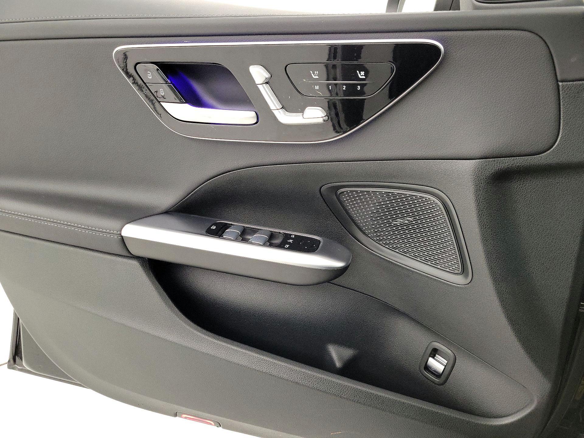 Thumbnail: 2025 Mercedes-Benz C-Class - 12