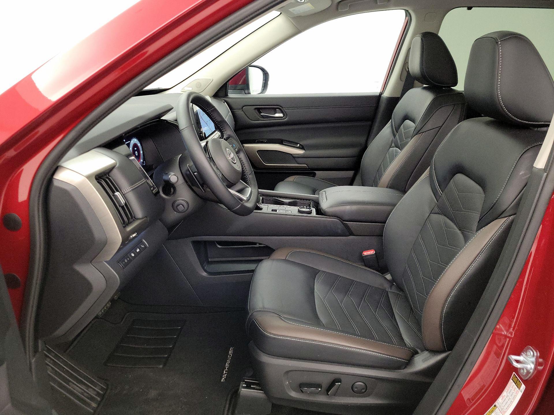 Thumbnail: 2023 Nissan Pathfinder - 11