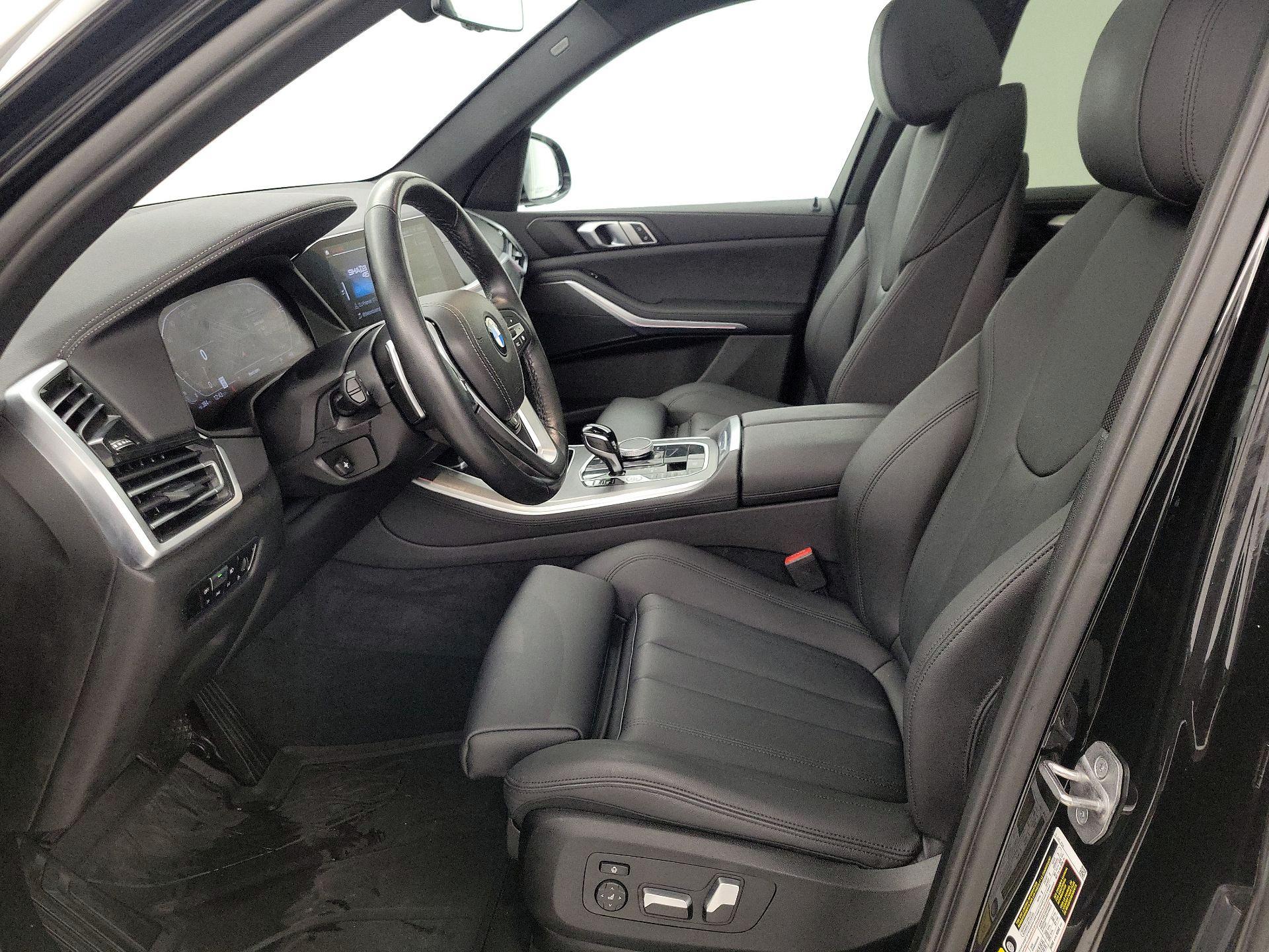 Thumbnail: 2022 BMW X5 - 11