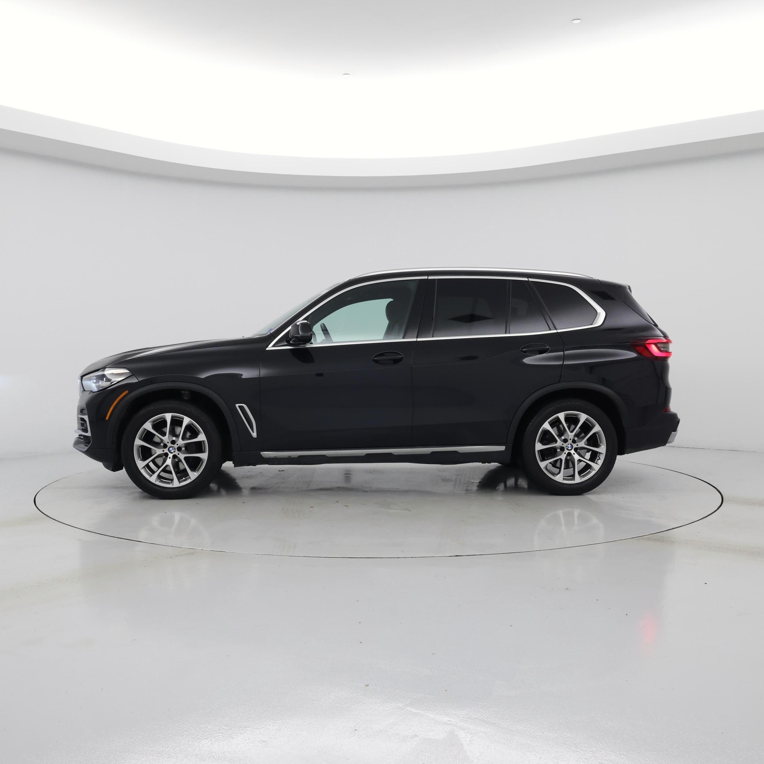 Thumbnail: 2022 BMW X5 - 3