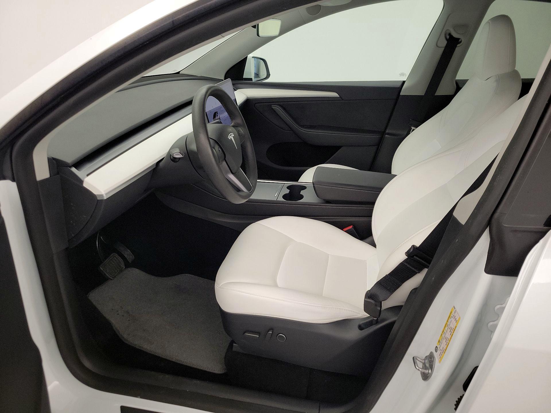 Thumbnail: 2024 Tesla Model Y - 11