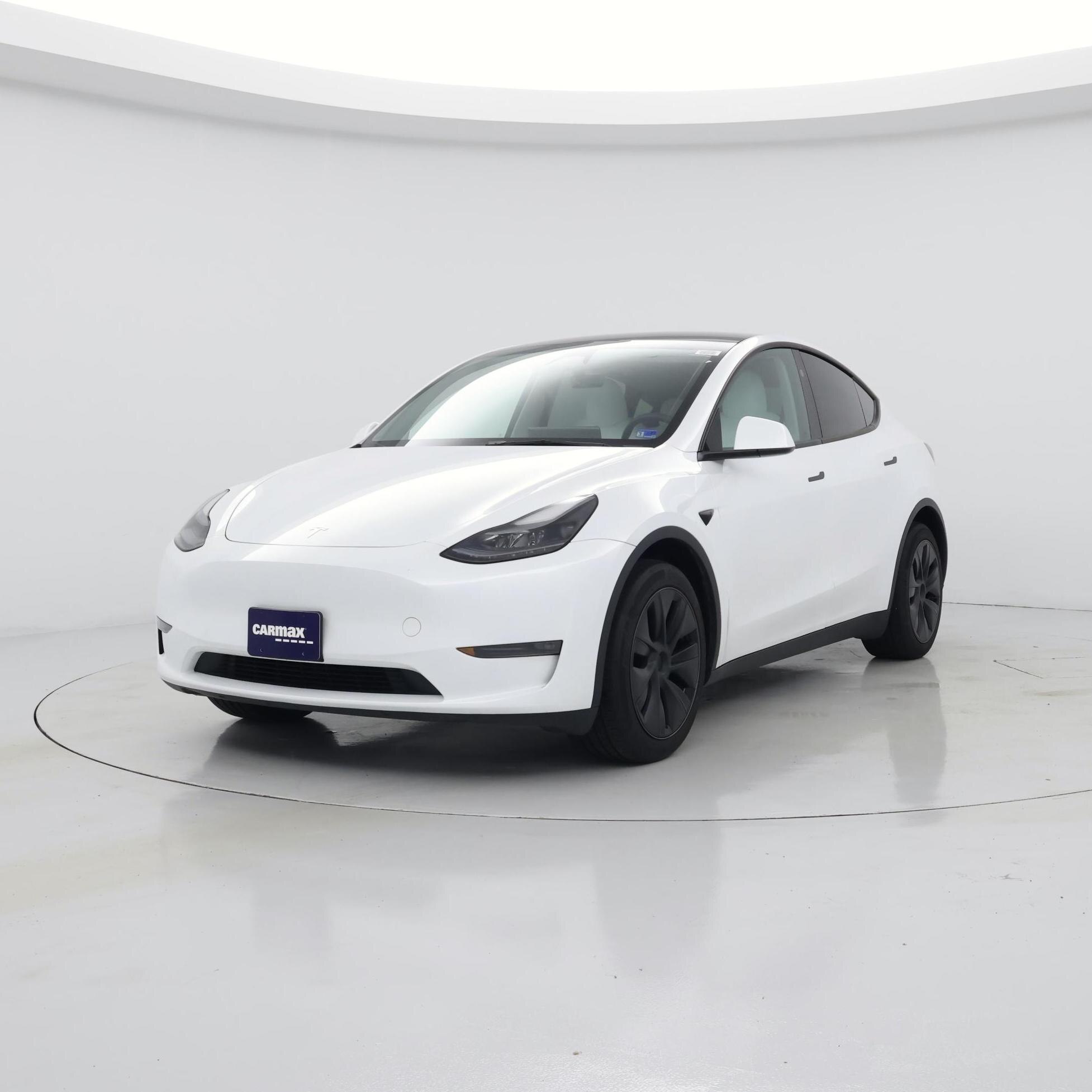 Thumbnail: 2024 Tesla Model Y - 4