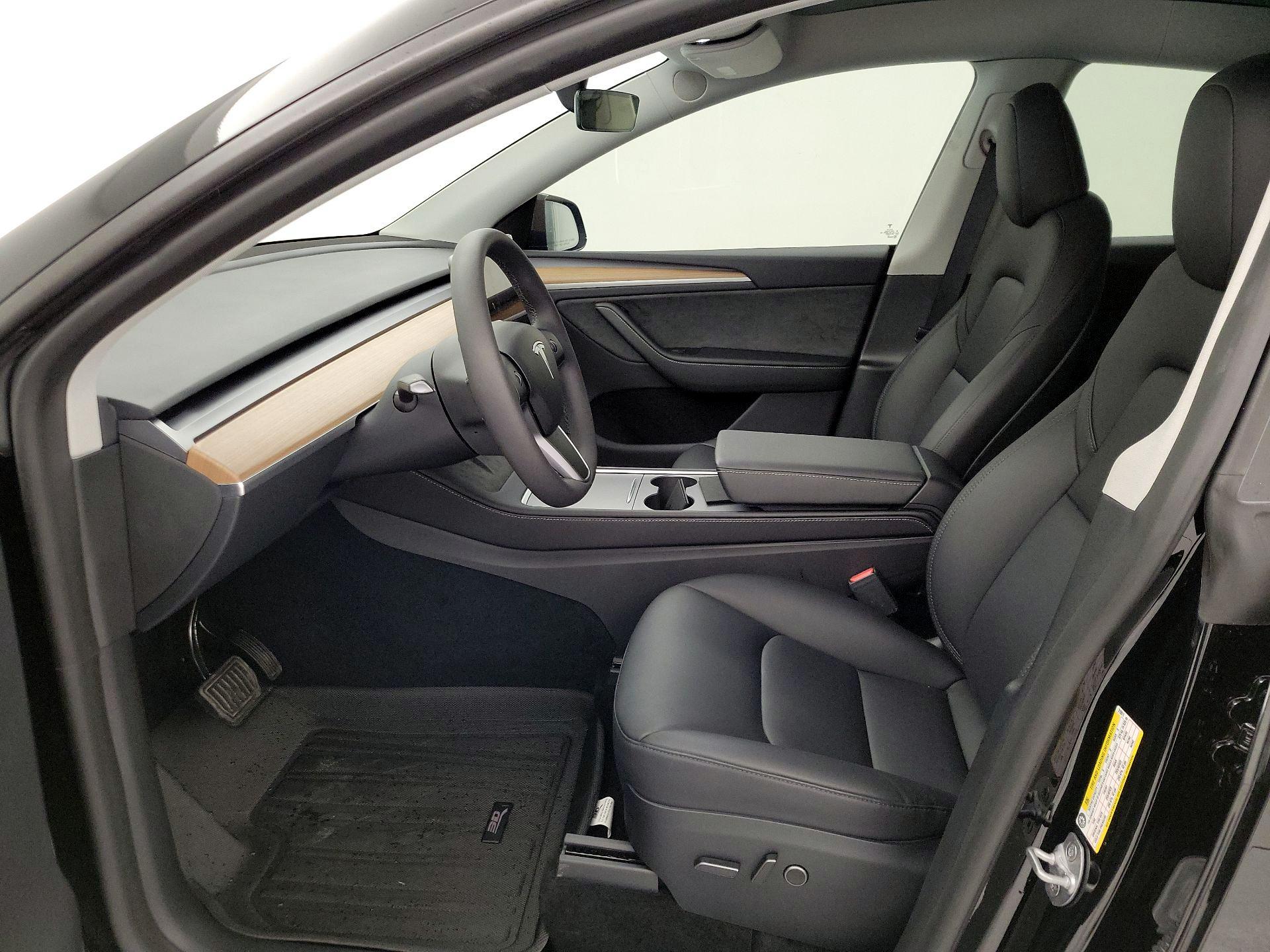 Thumbnail: 2024 Tesla Model Y - 11