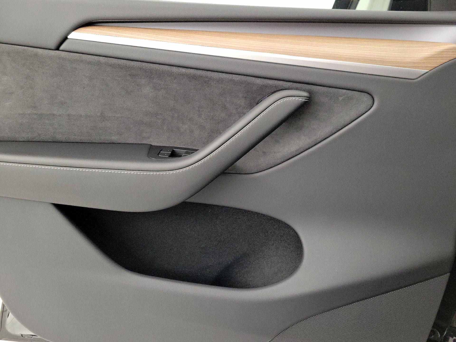 Thumbnail: 2024 Tesla Model Y - 12