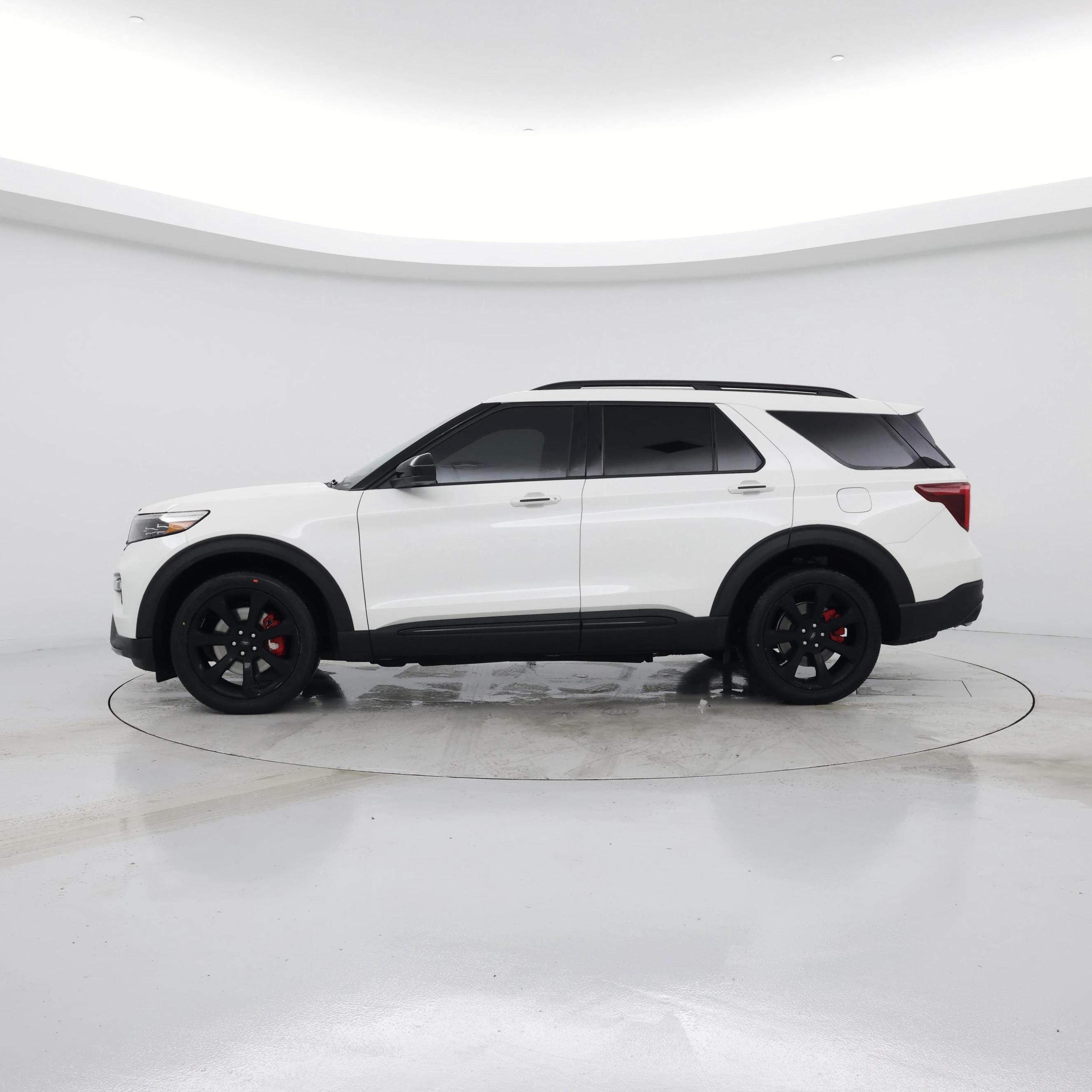 Thumbnail: 2022 Ford Explorer - 3