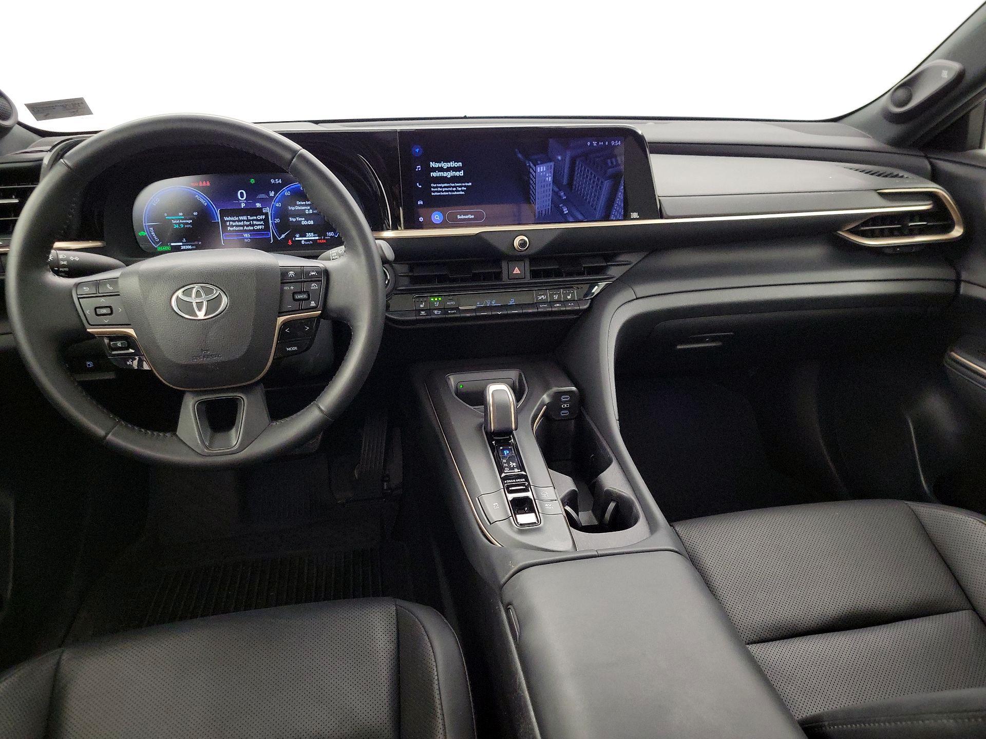 Thumbnail: 2023 Toyota Crown - 9