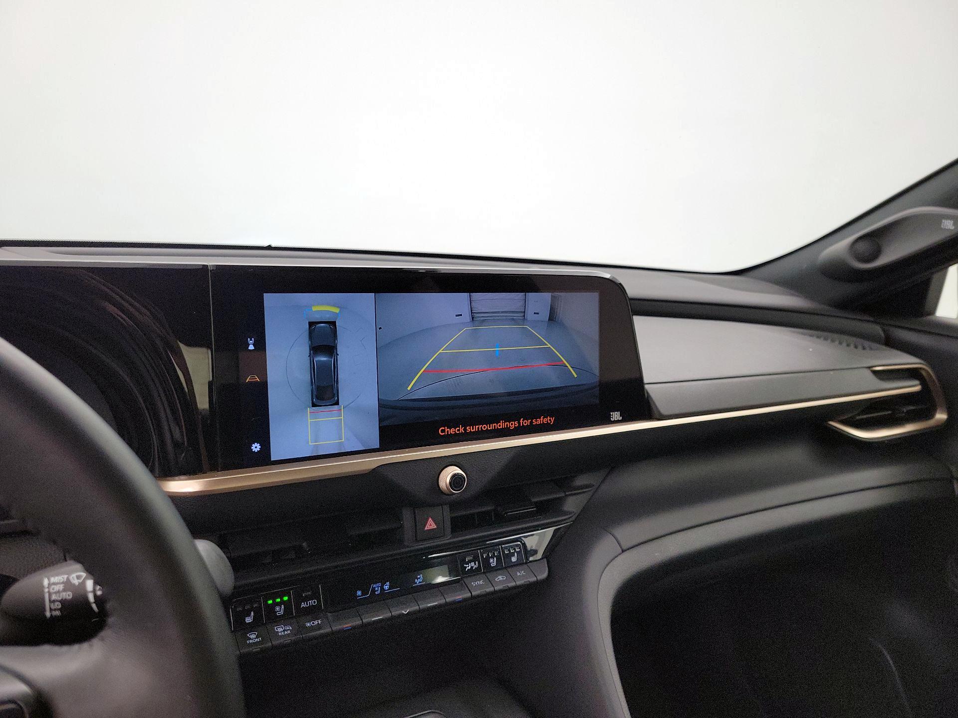 Thumbnail: 2023 Toyota Crown - 14