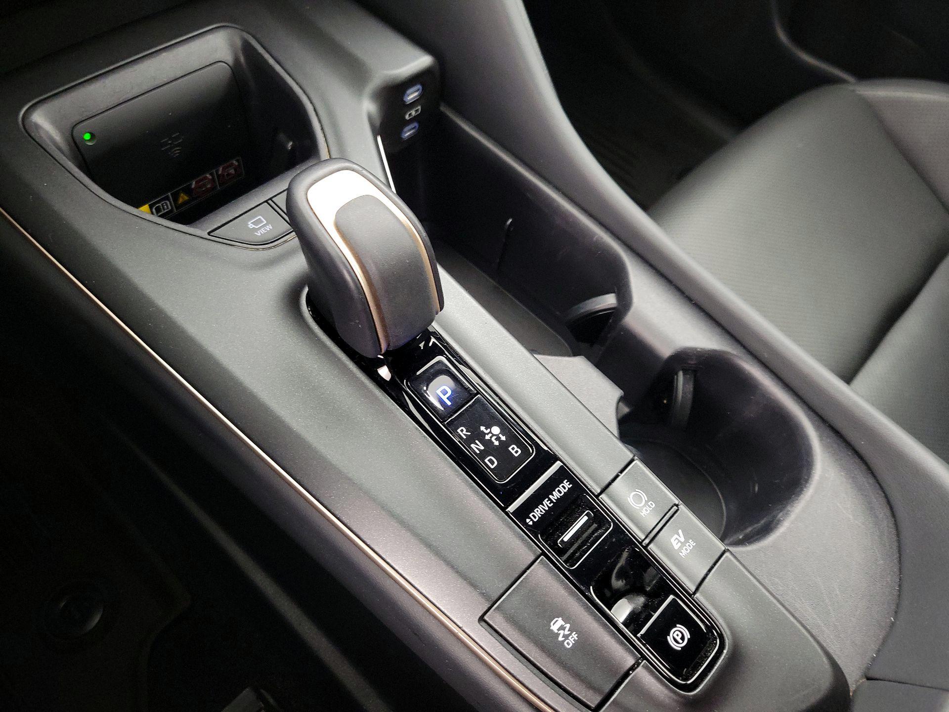 Thumbnail: 2023 Toyota Crown - 17