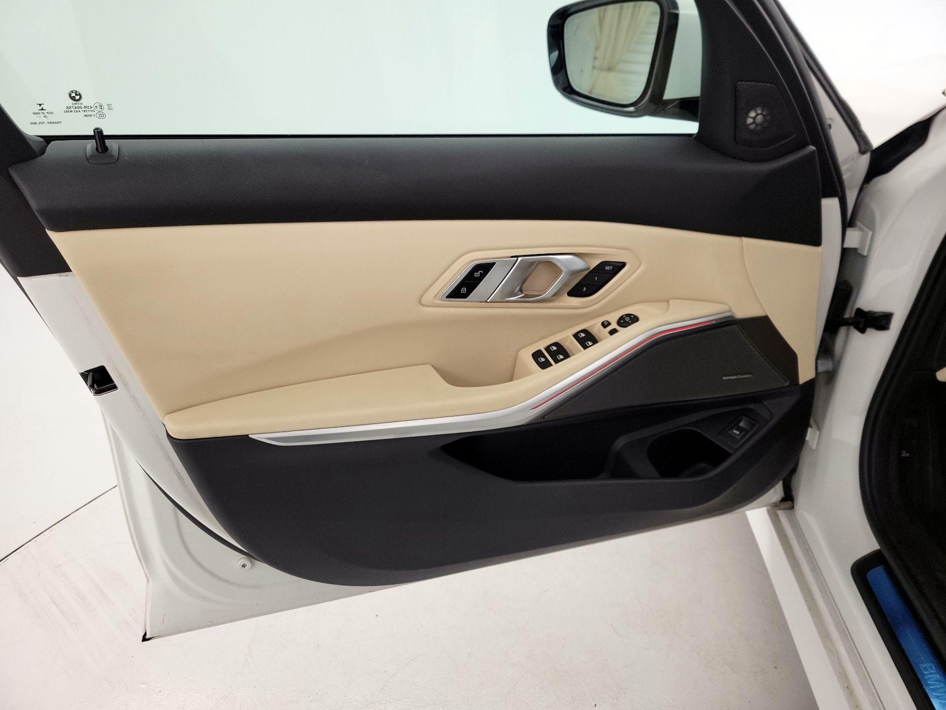 Thumbnail: 2023 BMW 3 Series - 12