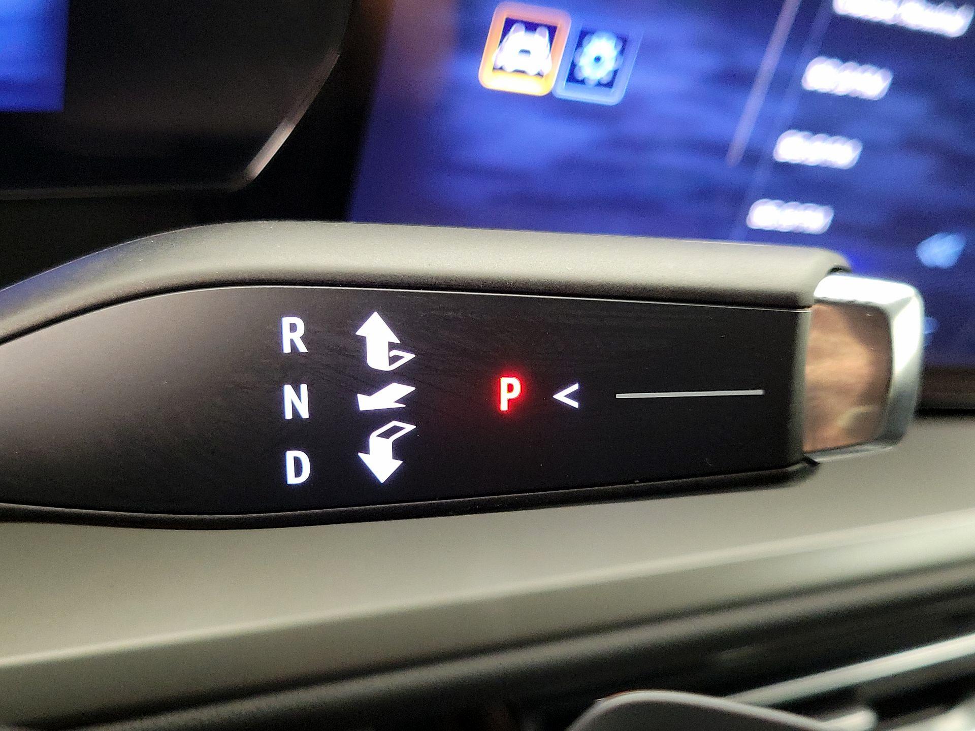 Thumbnail: 2025 Chevrolet Traverse - 18