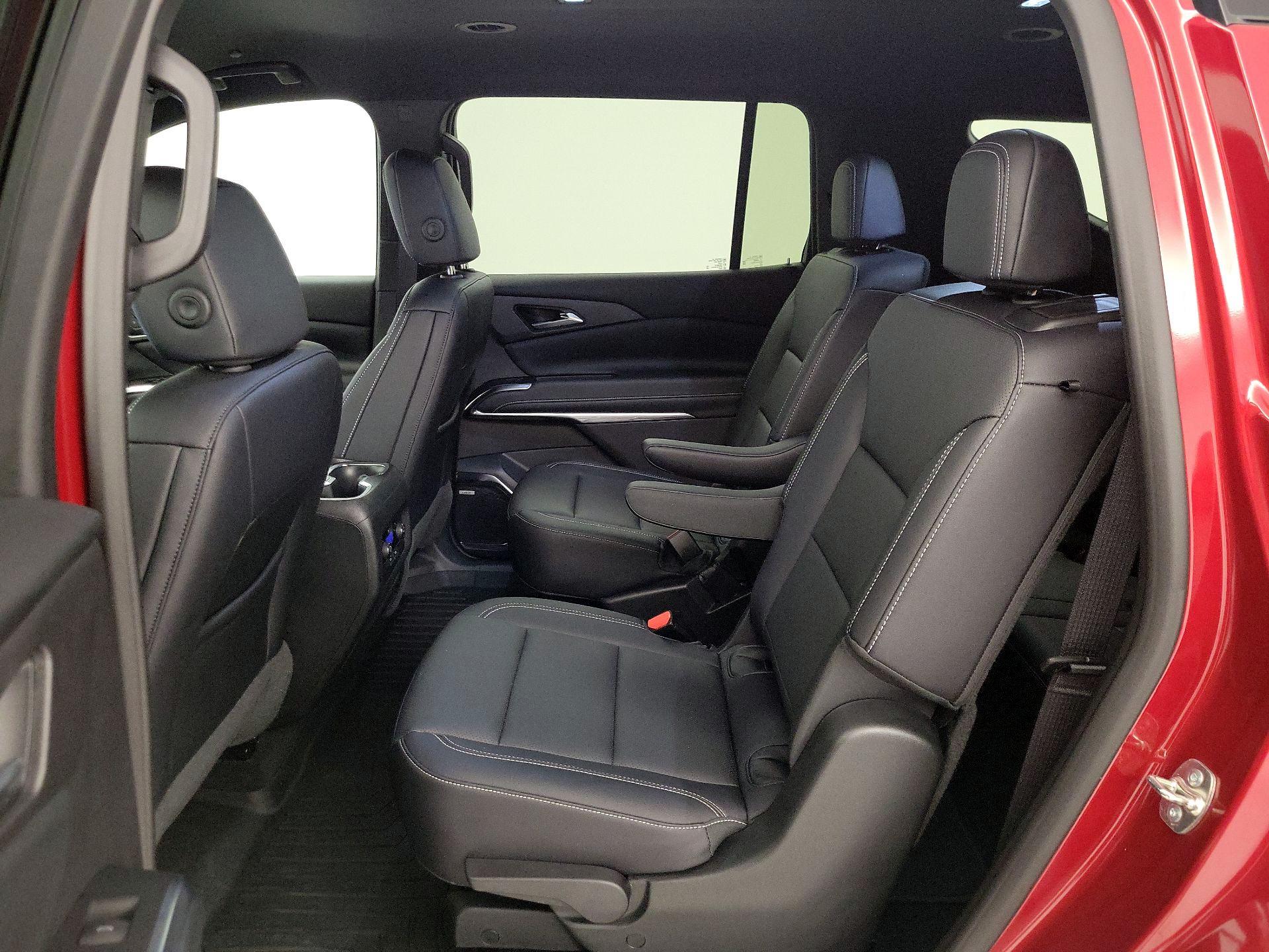 Thumbnail: 2025 Chevrolet Traverse - 20