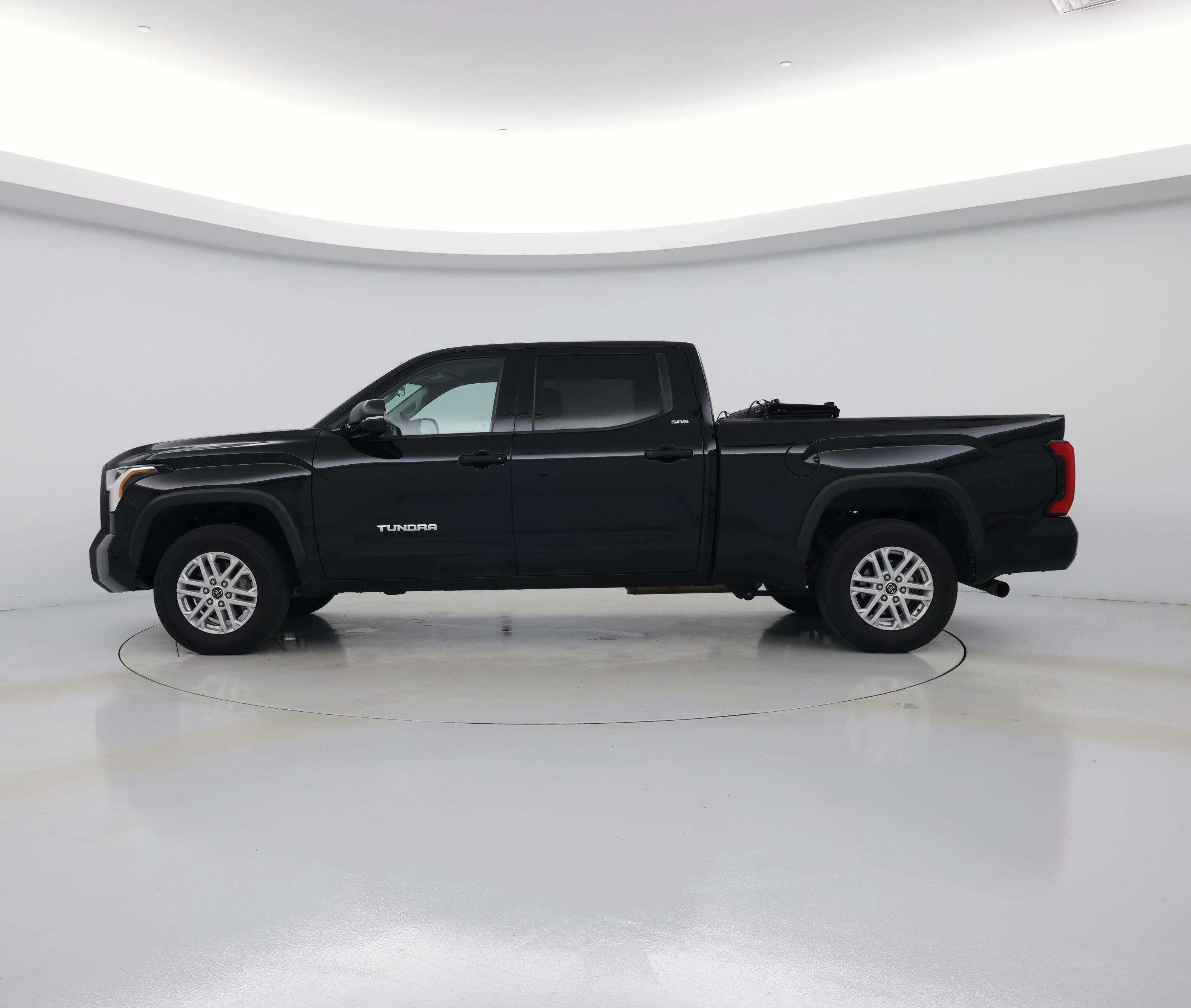 Thumbnail: 2023 Toyota Tundra - 3