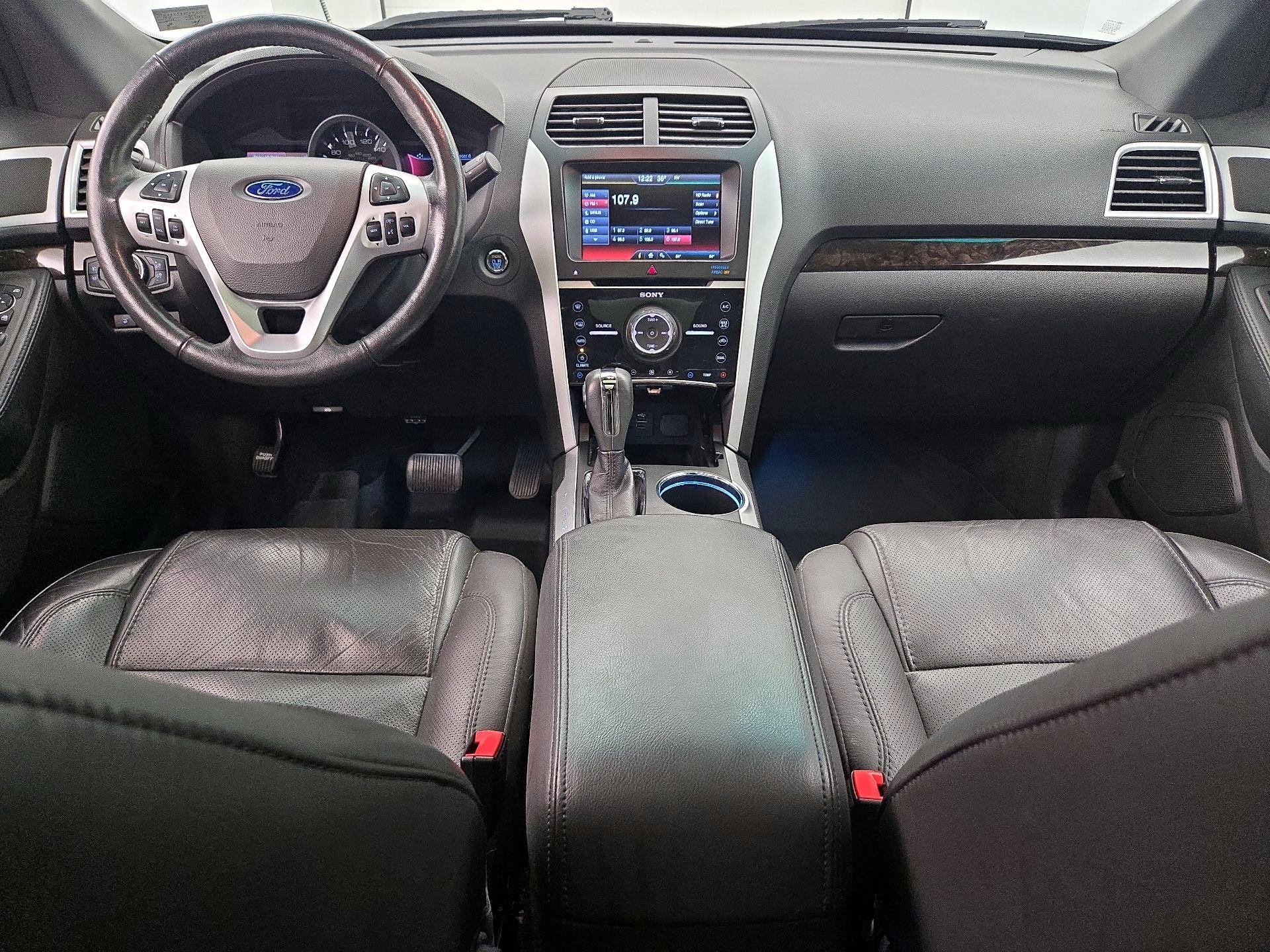 Thumbnail: 2014 Ford Explorer - 9