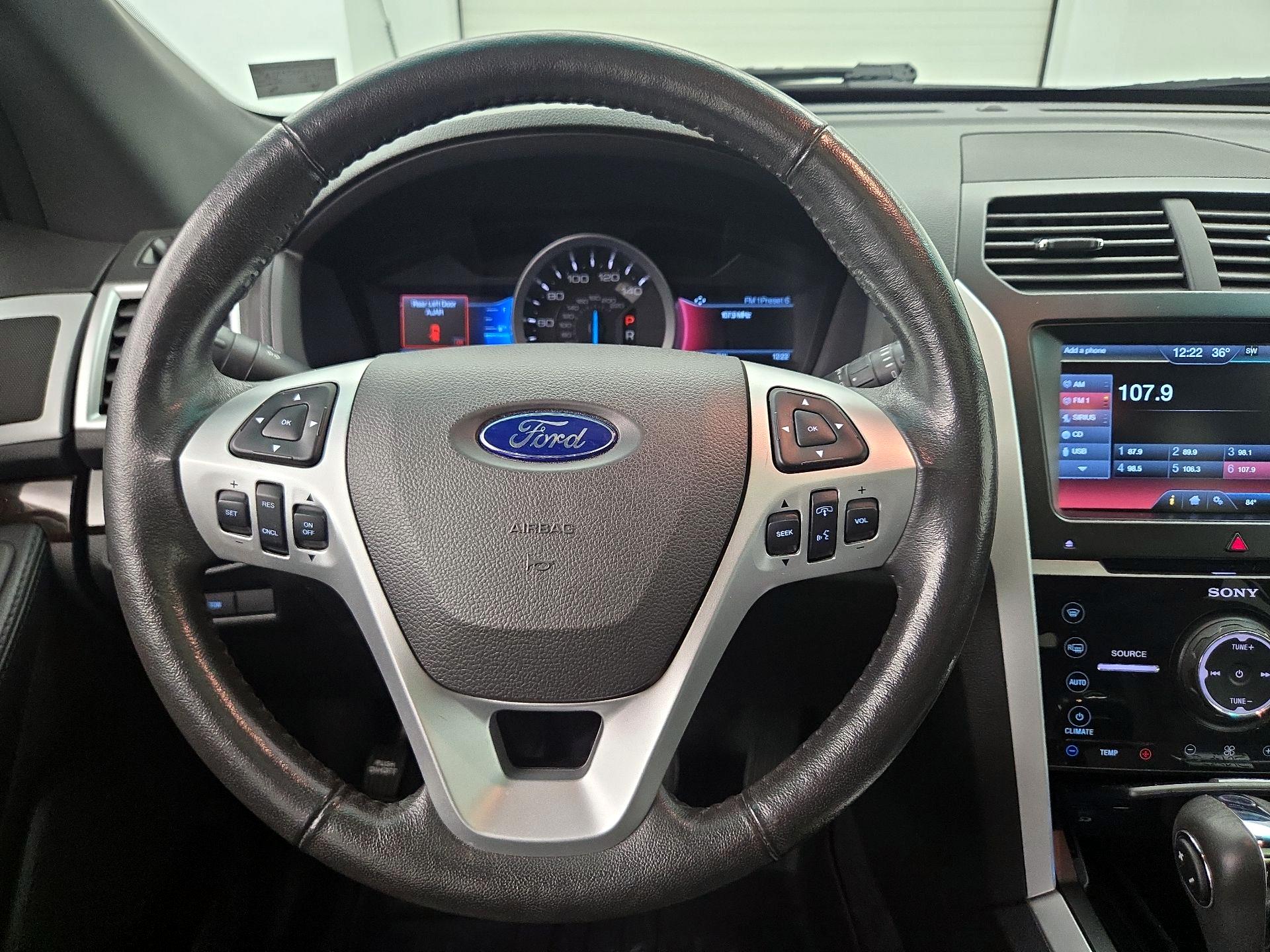 Thumbnail: 2014 Ford Explorer - 10