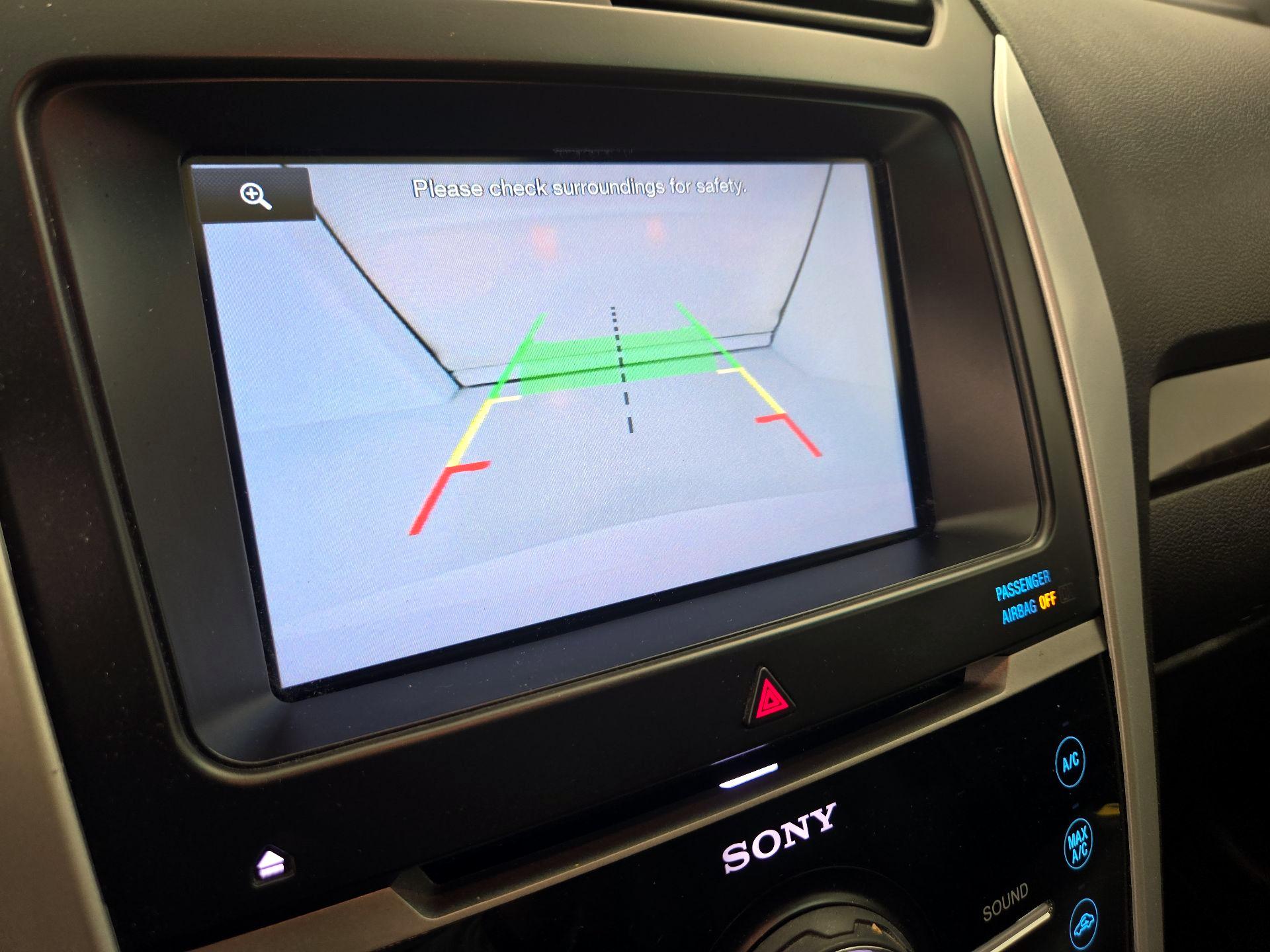 Thumbnail: 2014 Ford Explorer - 15