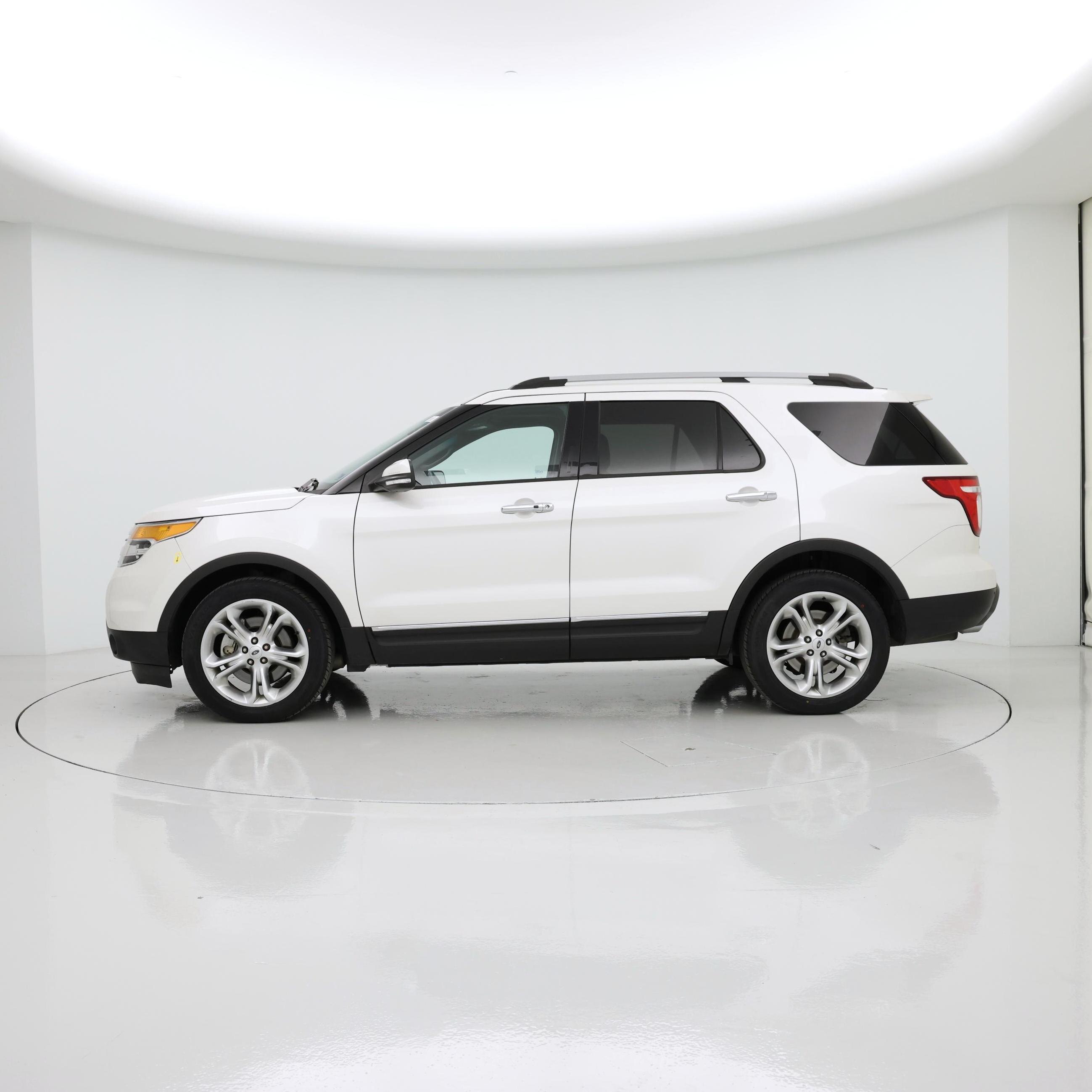 Thumbnail: 2014 Ford Explorer - 3