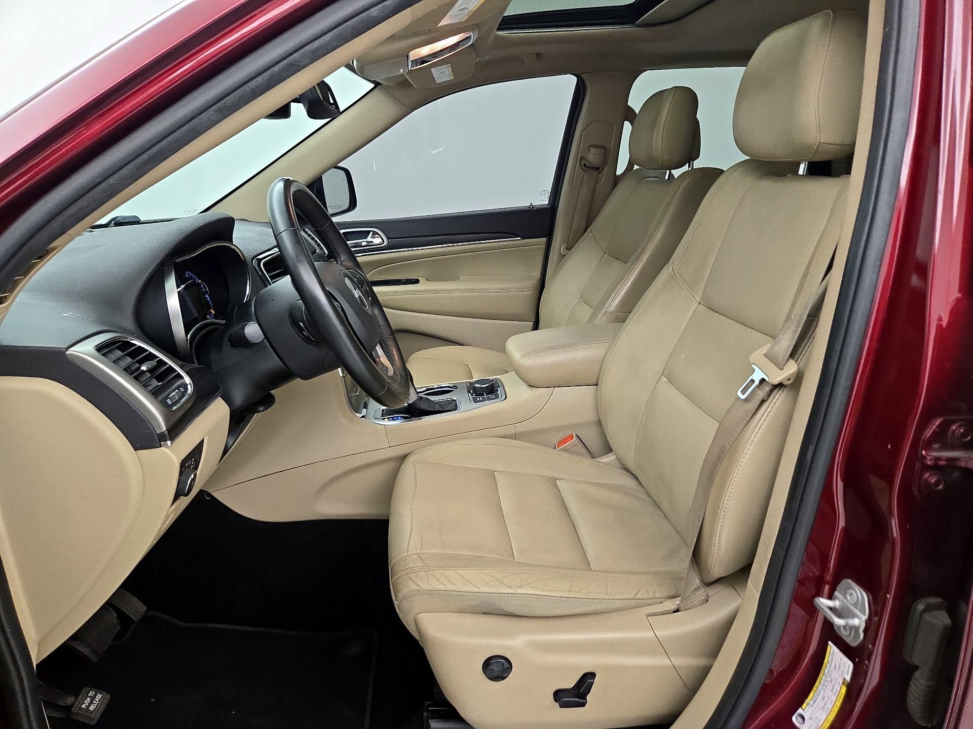 Thumbnail: 2019 Jeep Grand Cherokee - 11