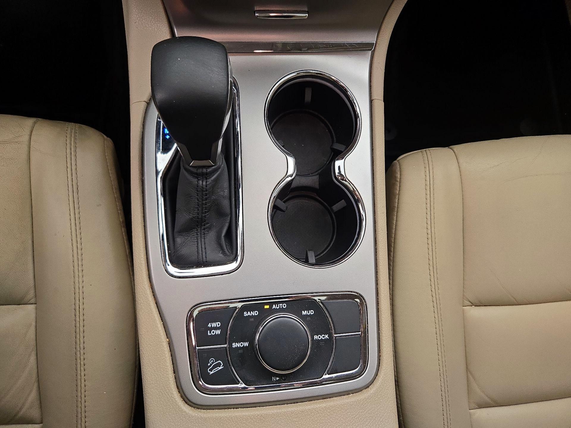 Thumbnail: 2019 Jeep Grand Cherokee - 18