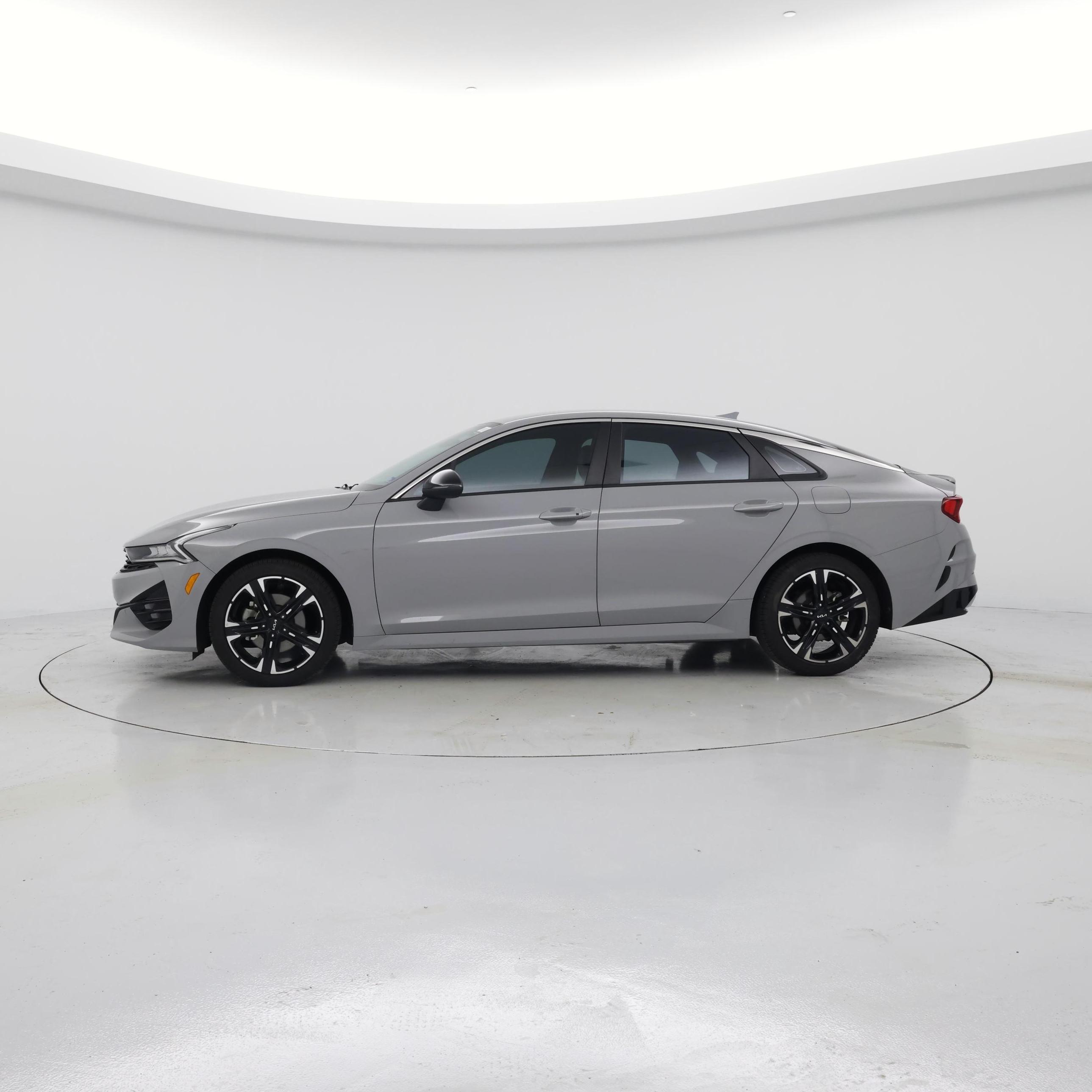 Thumbnail: 2022 Kia K5 - 3