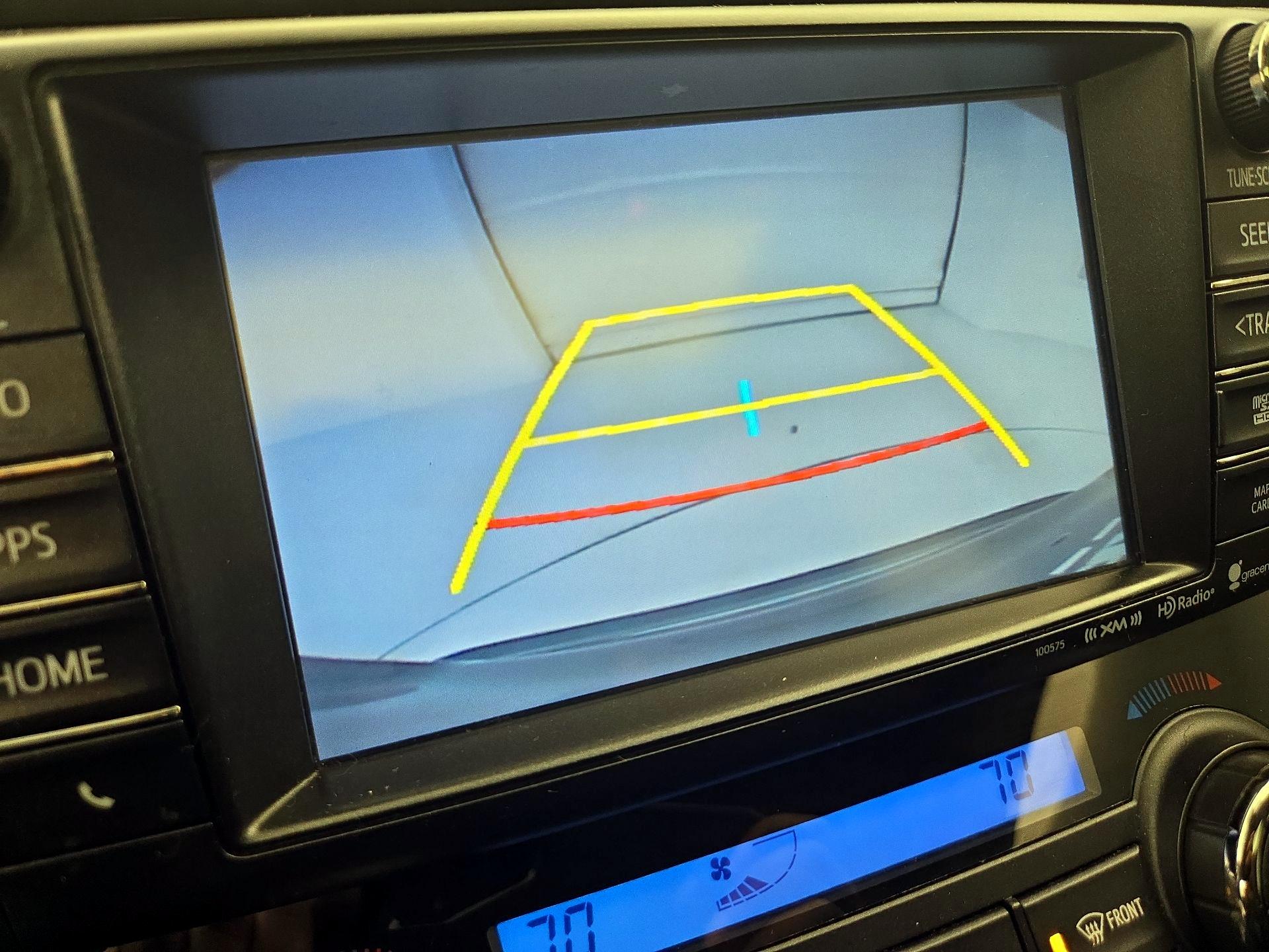 Thumbnail: 2018 Toyota RAV4 - 15