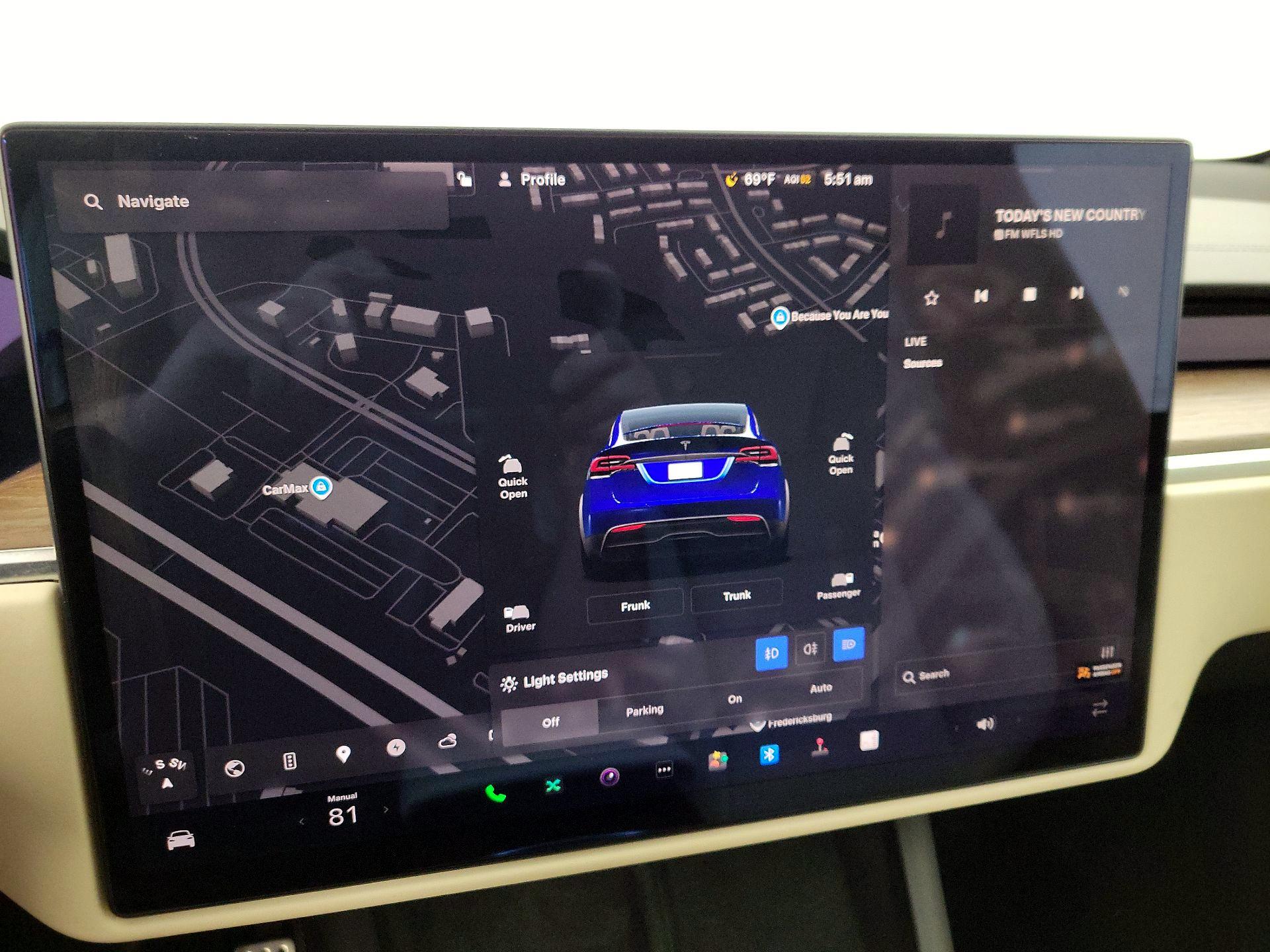 Thumbnail: 2022 Tesla Model X - 13