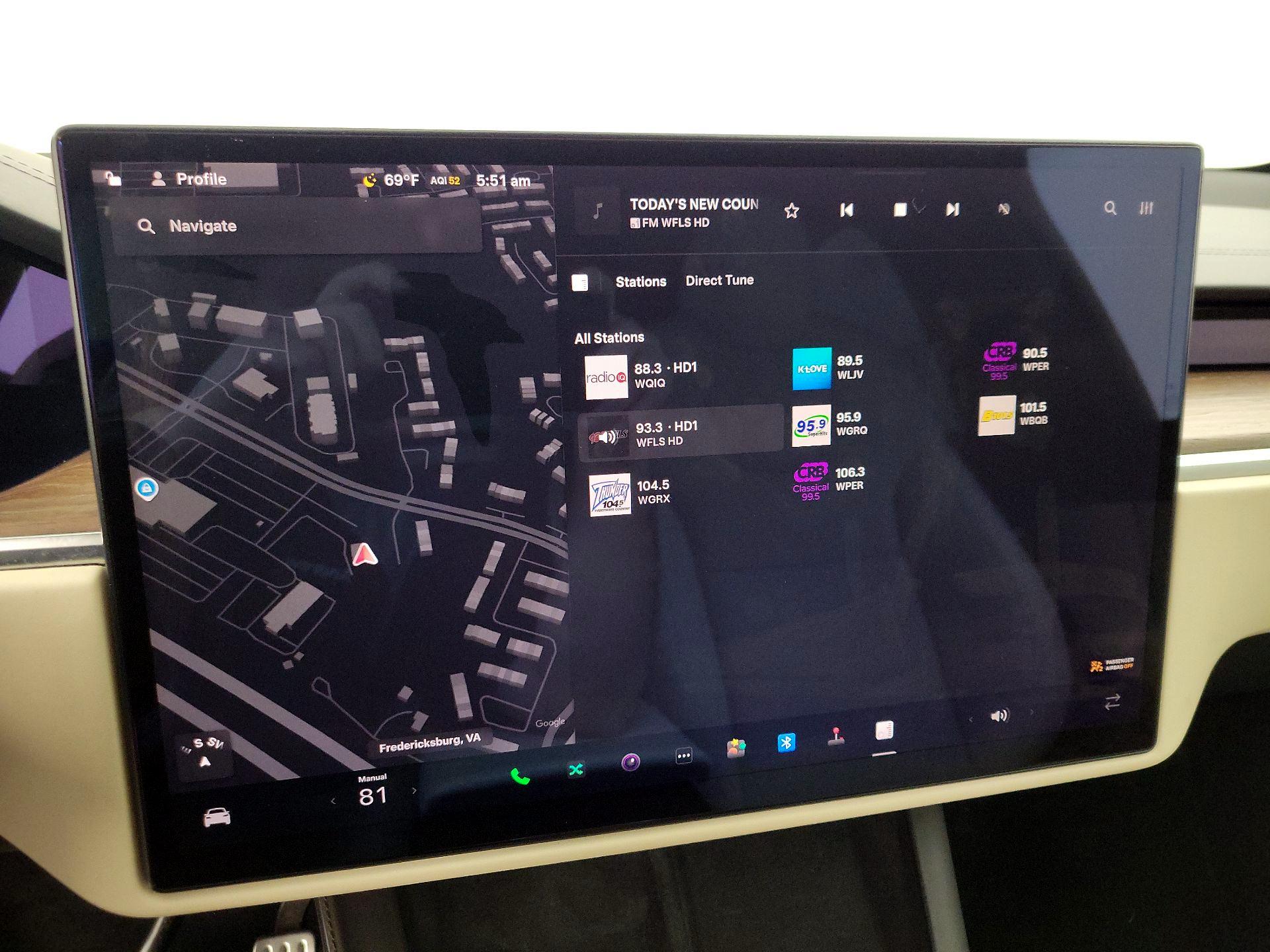 Thumbnail: 2022 Tesla Model X - 15