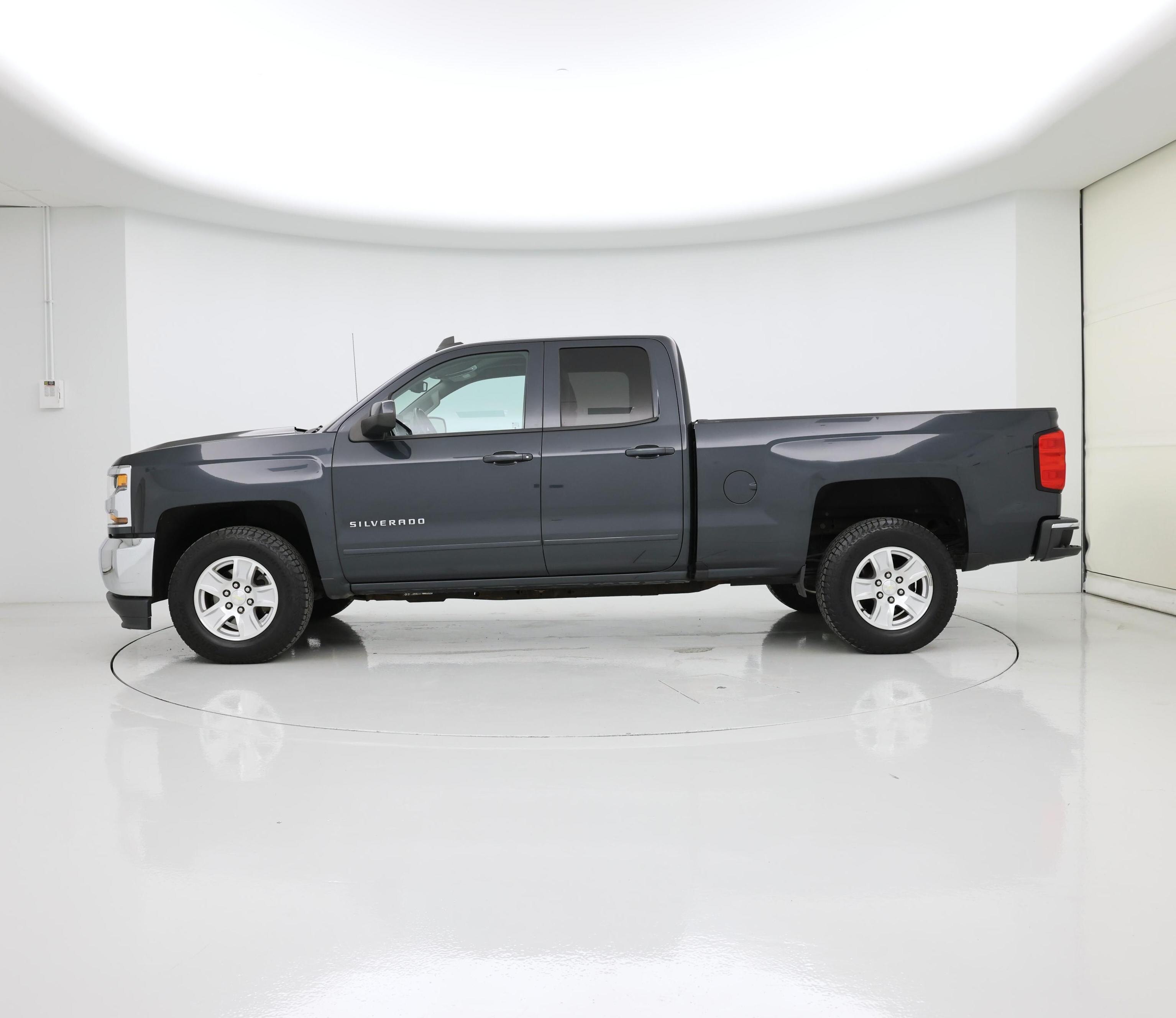Thumbnail: 2019 Chevrolet Silverado 1500 - 3