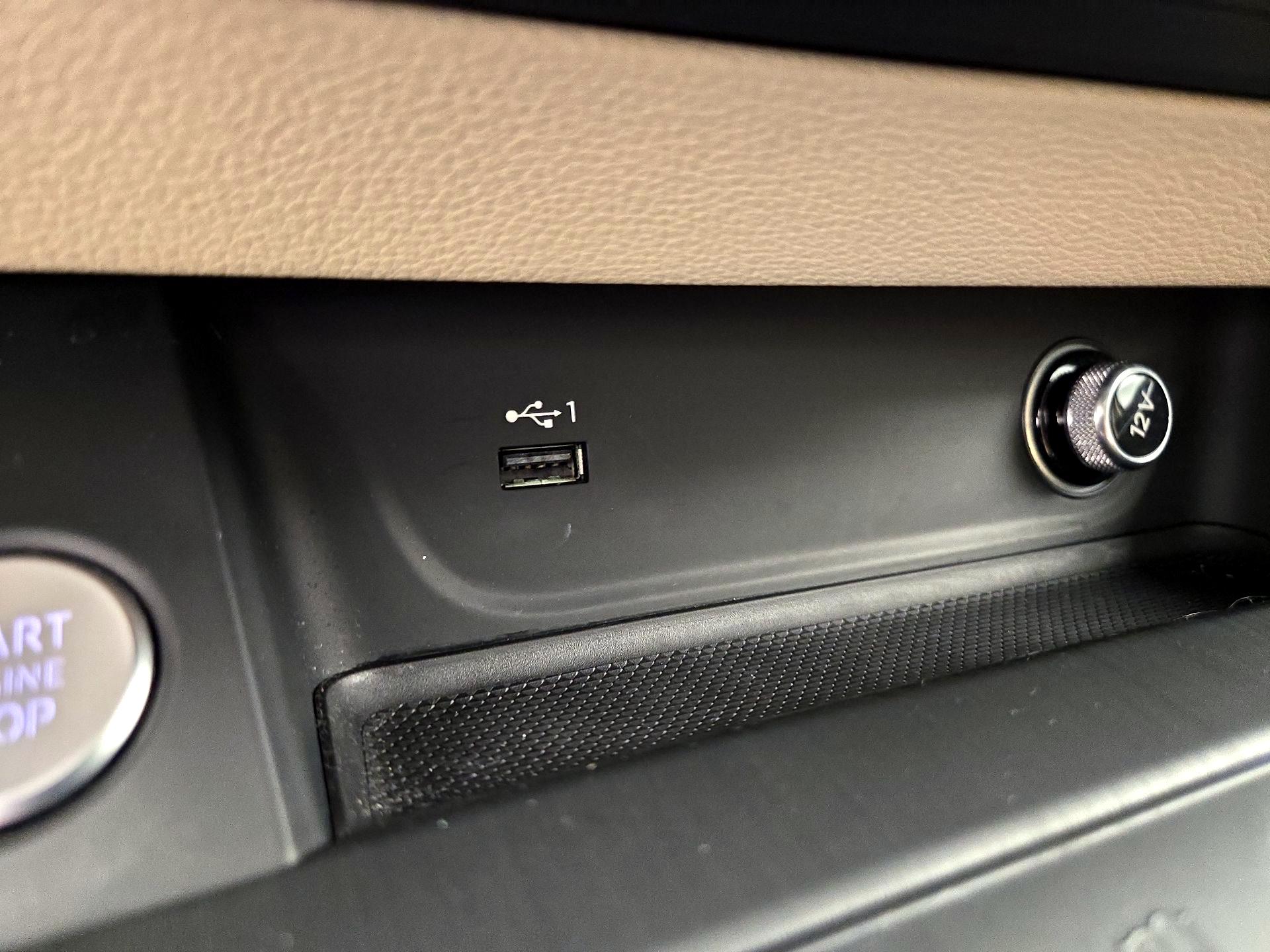 Thumbnail: 2019 Audi A4 - 19