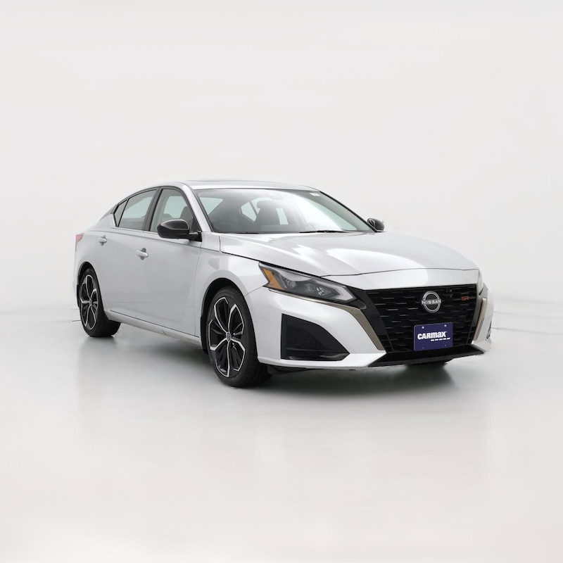2023 Nissan Altima SR