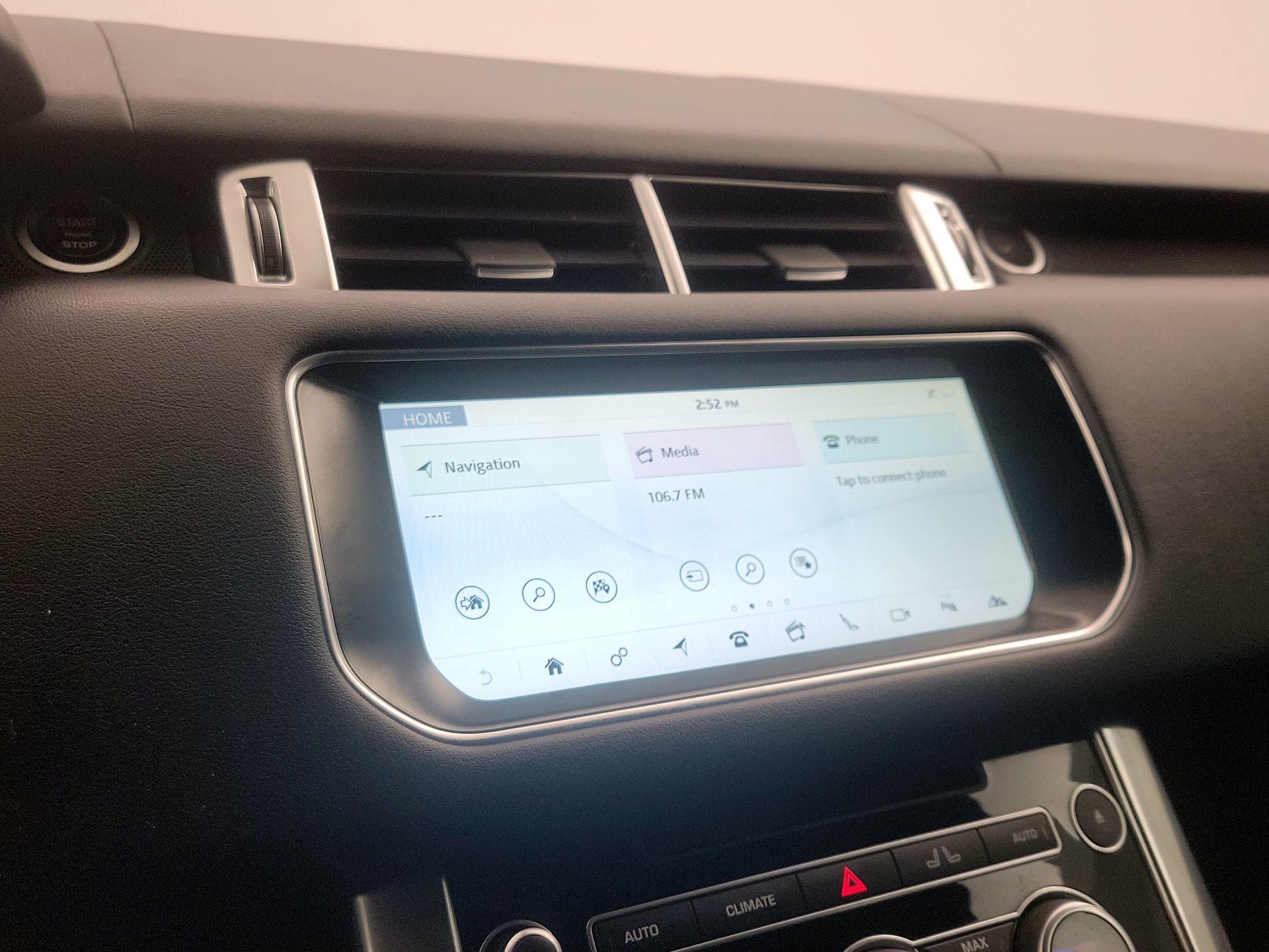 Thumbnail: 2017 Land Rover Range Rover Sport - 16