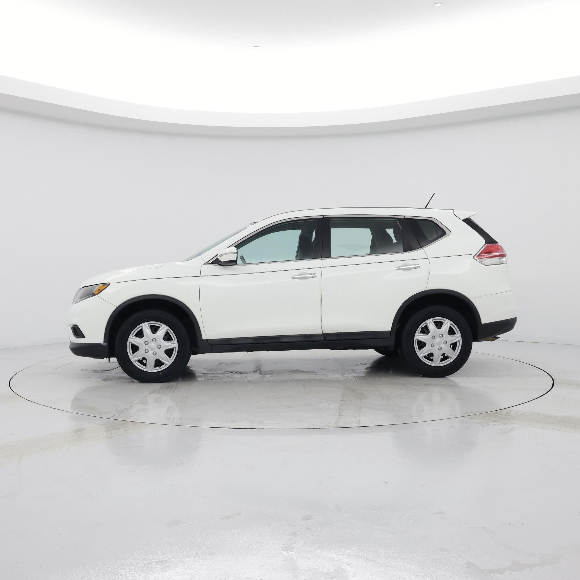 Thumbnail: 2015 Nissan Rogue - 3