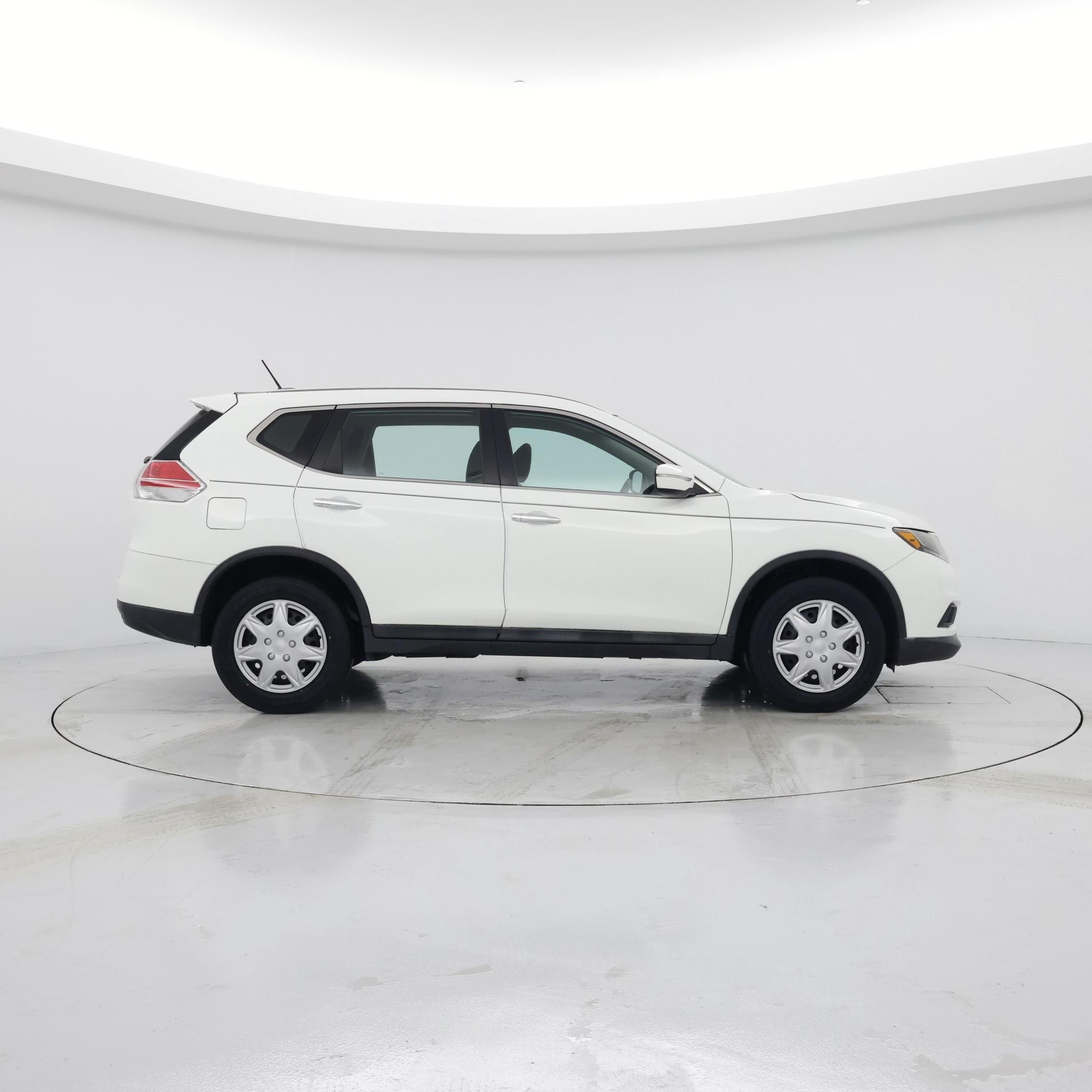 Thumbnail: 2015 Nissan Rogue - 7