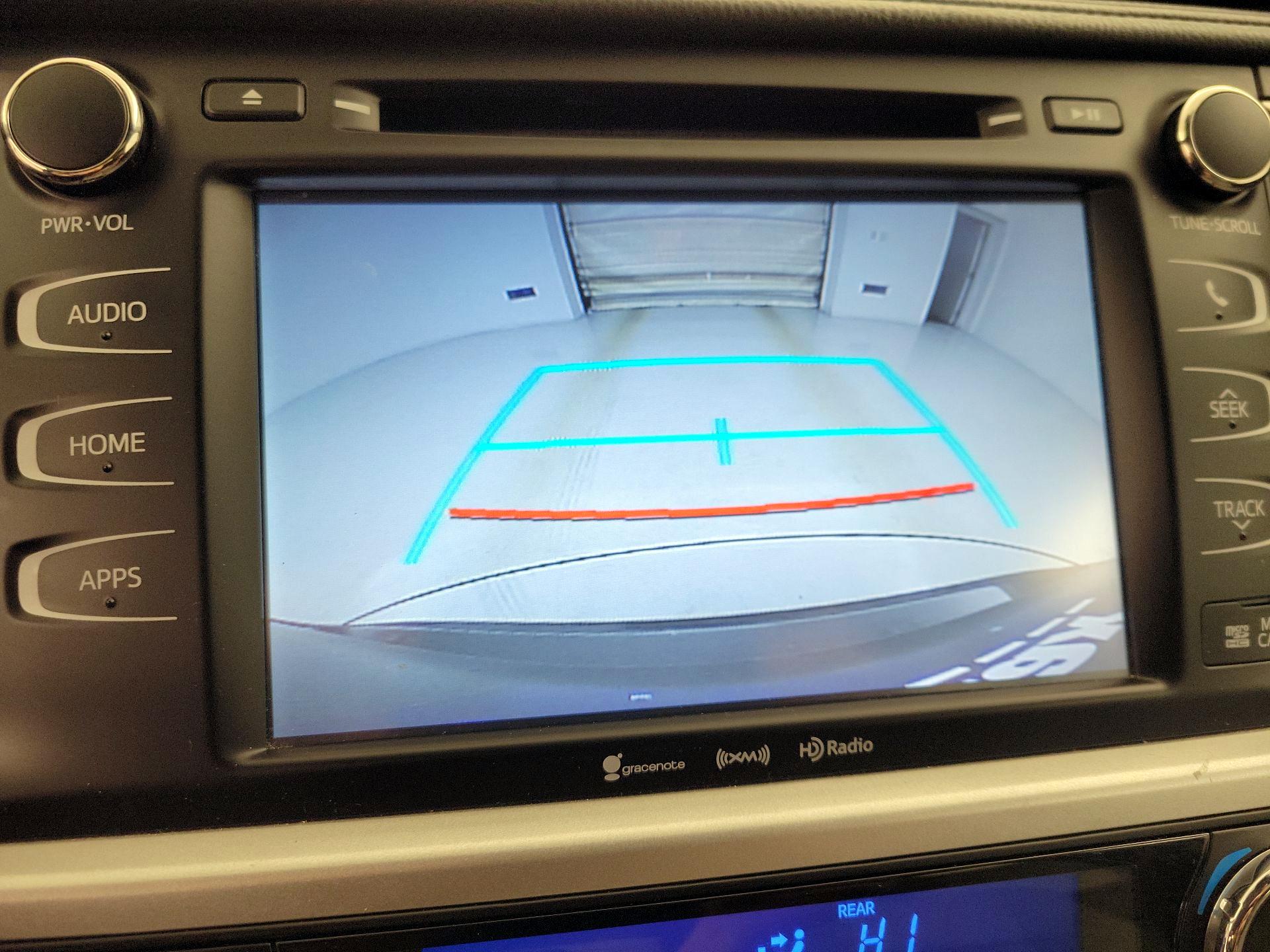 Thumbnail: 2017 Toyota Highlander - 14