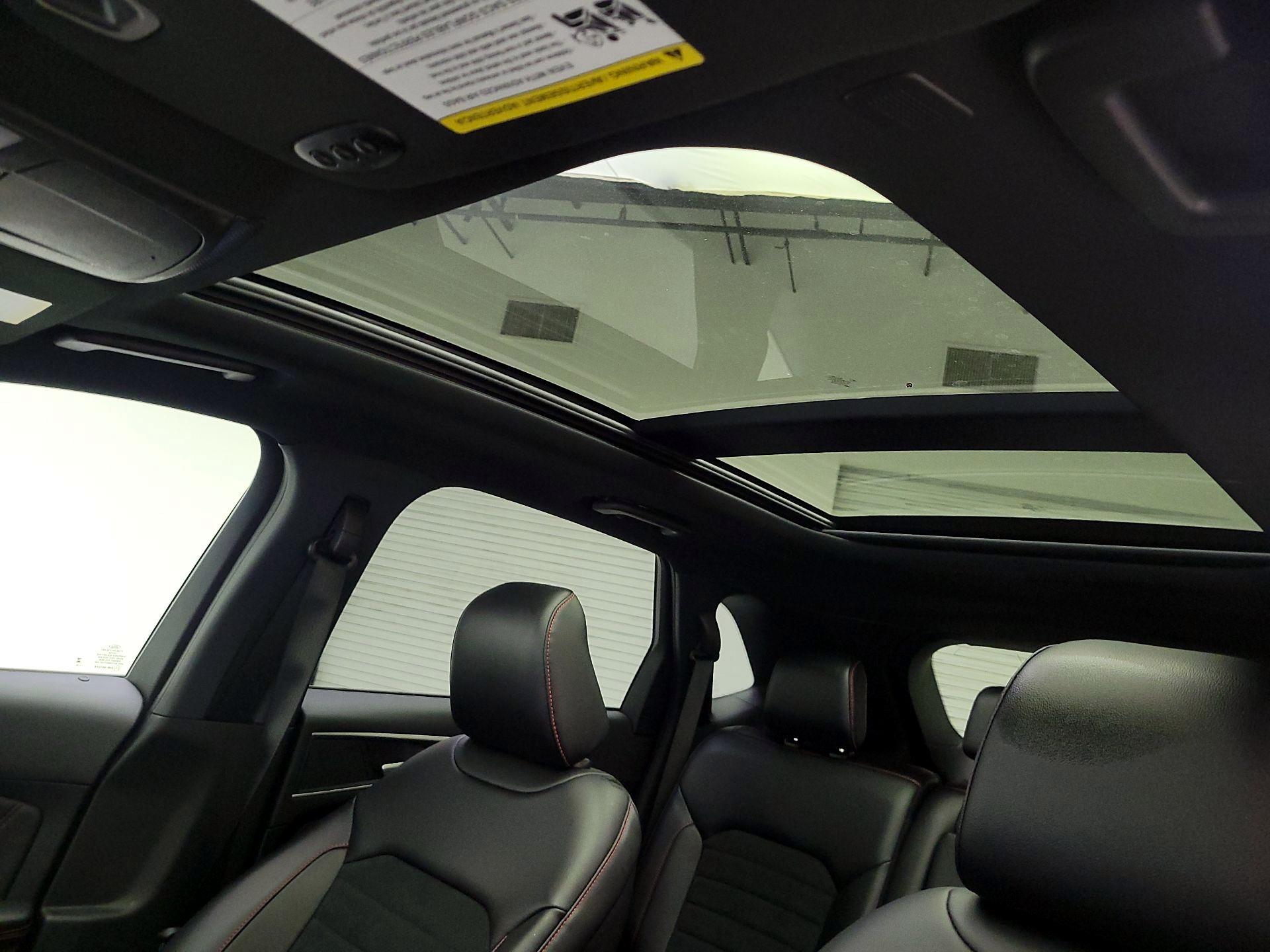 Thumbnail: 2023 Ford Edge - 17