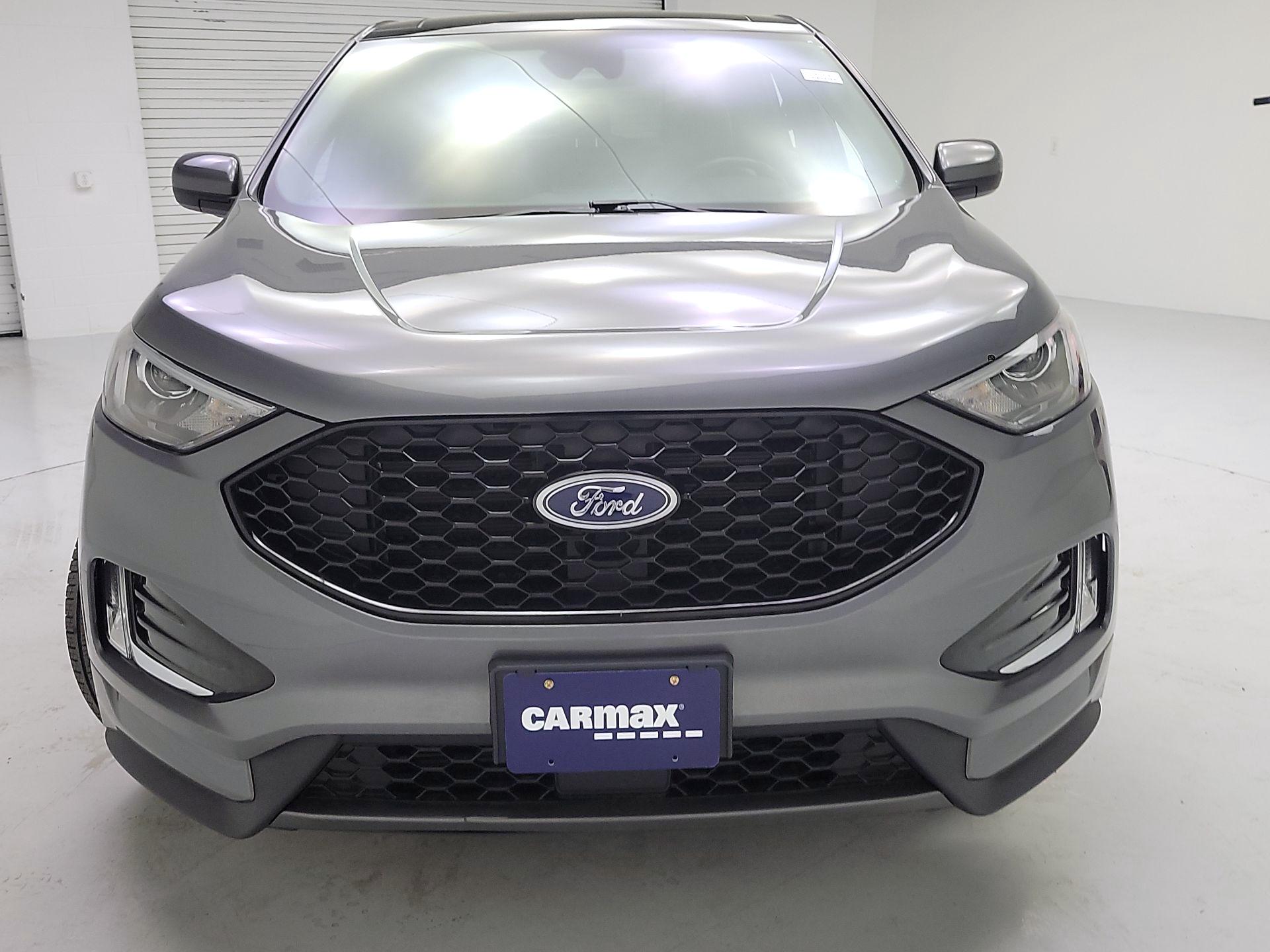 Thumbnail: 2023 Ford Edge - 2