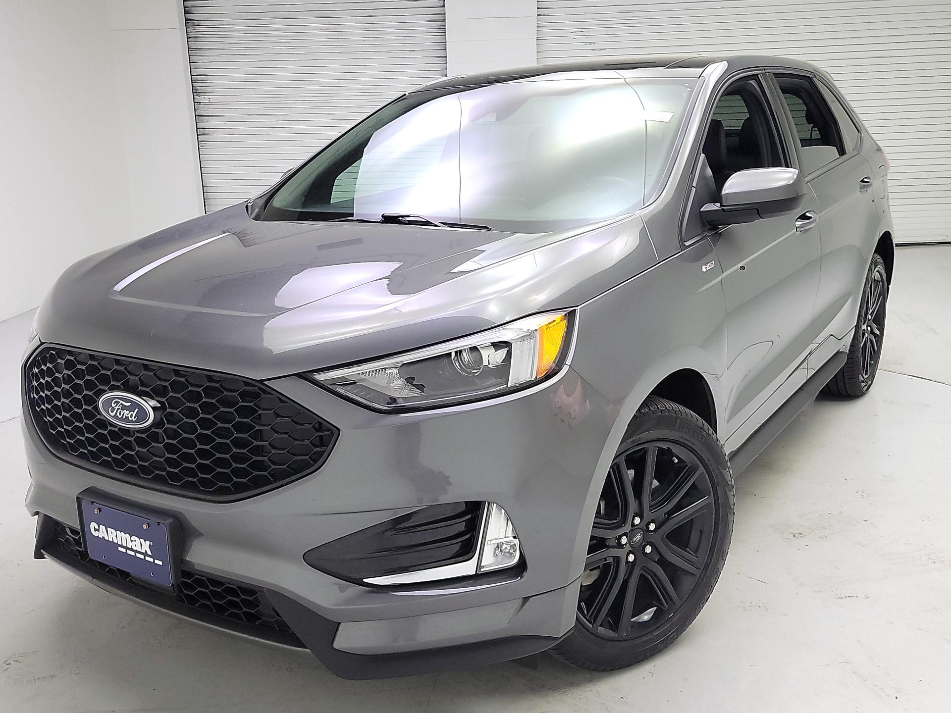 Thumbnail: 2023 Ford Edge - 3