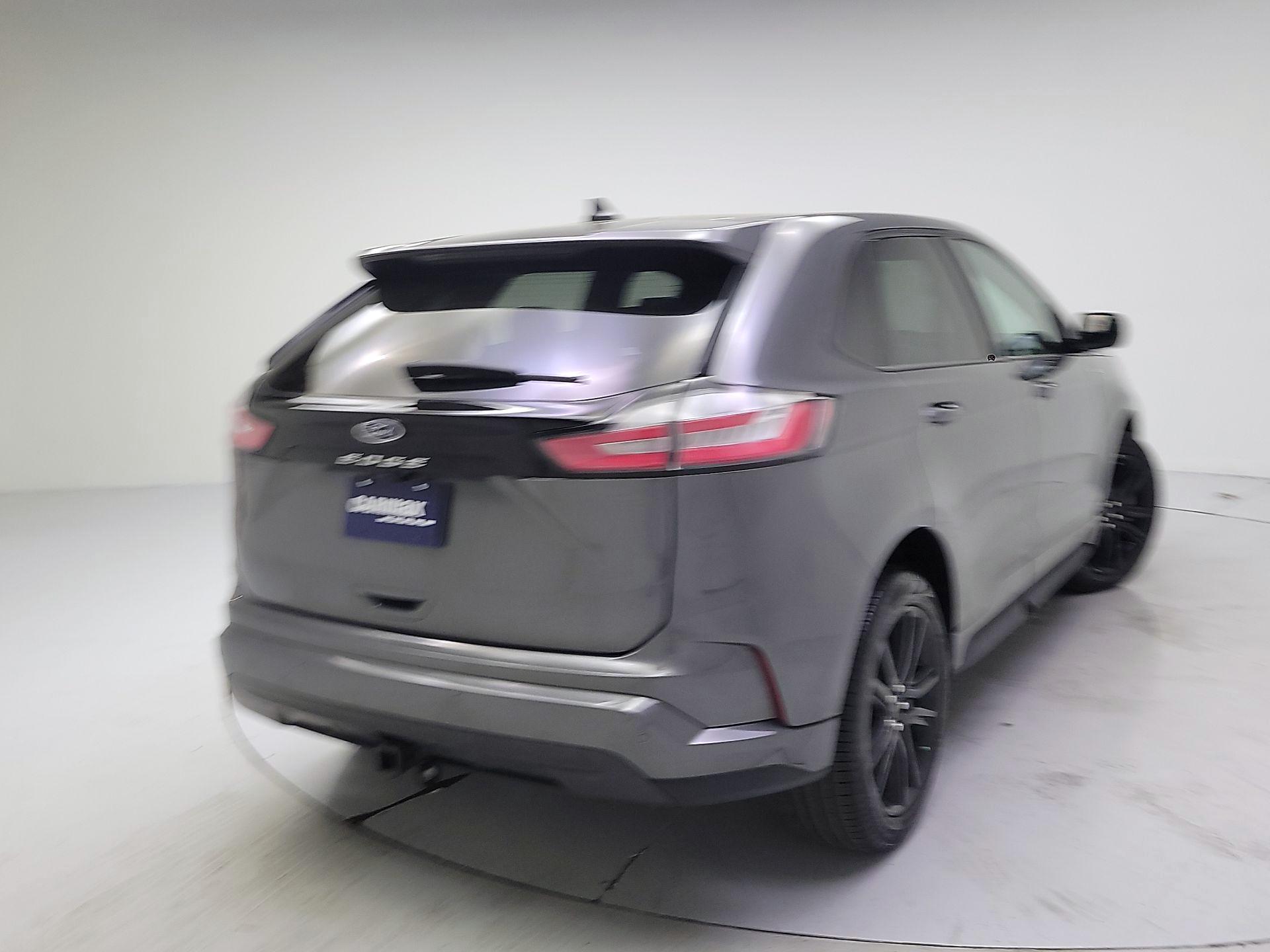 Thumbnail: 2023 Ford Edge - 5