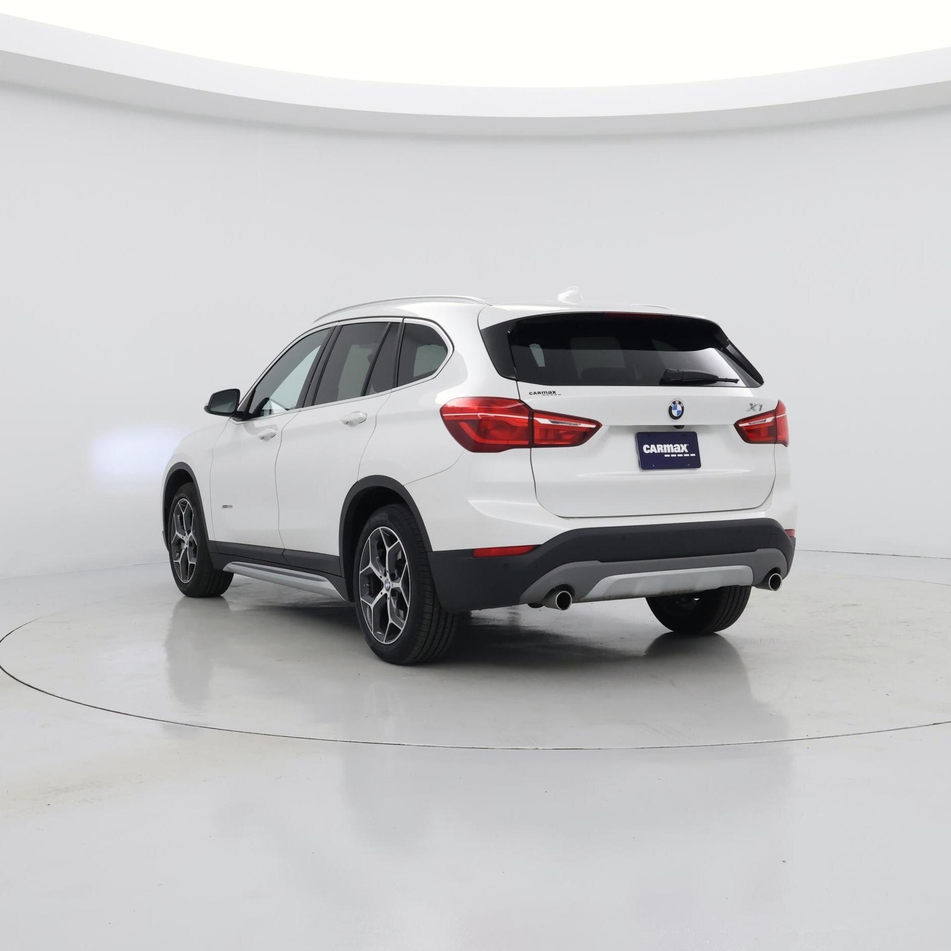 Thumbnail: 2018 BMW X1 - 2