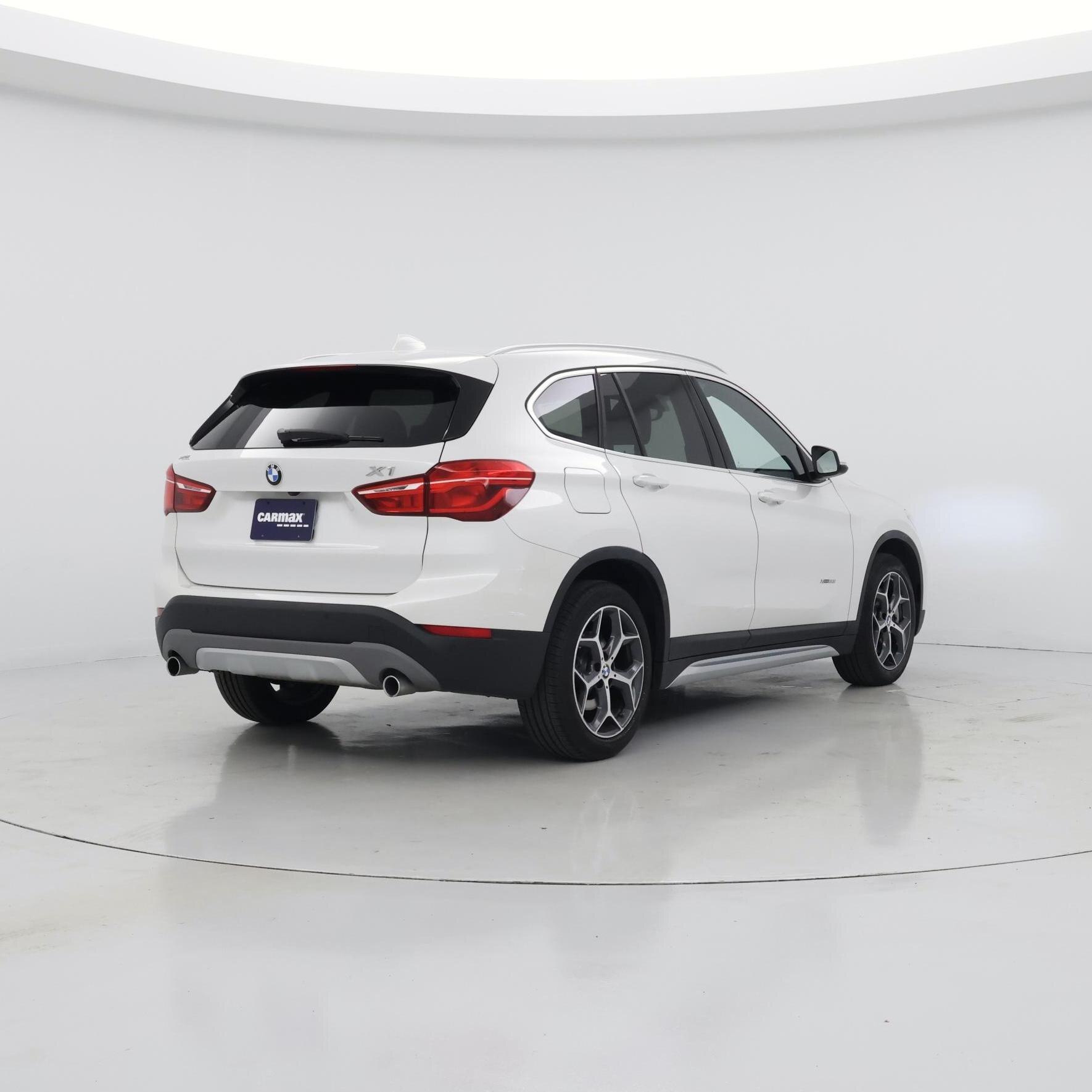 Thumbnail: 2018 BMW X1 - 8