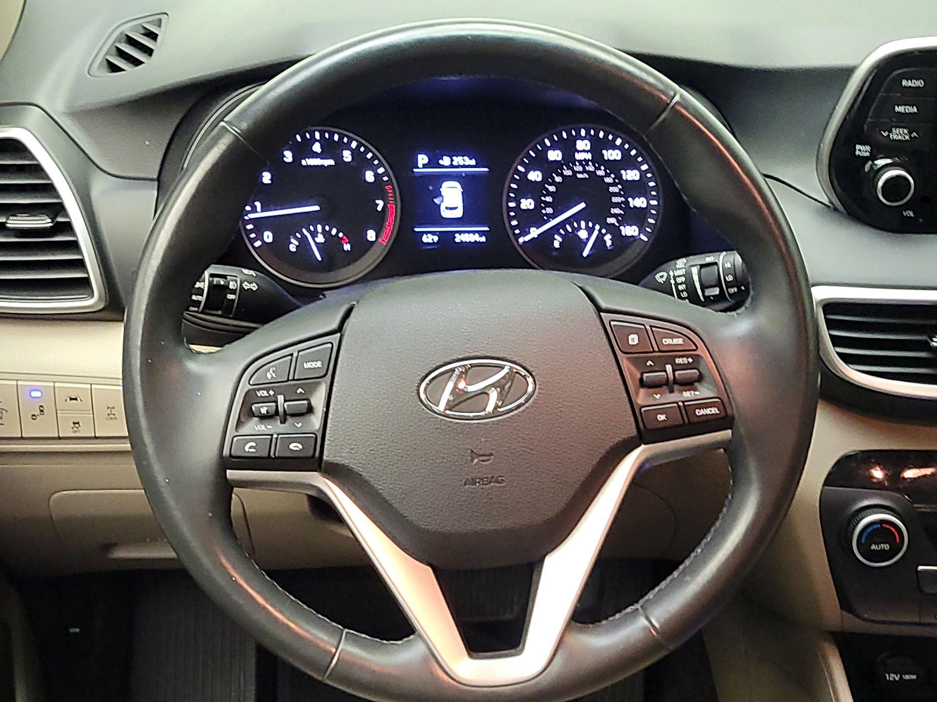 Thumbnail: 2020 Hyundai Tucson - 10