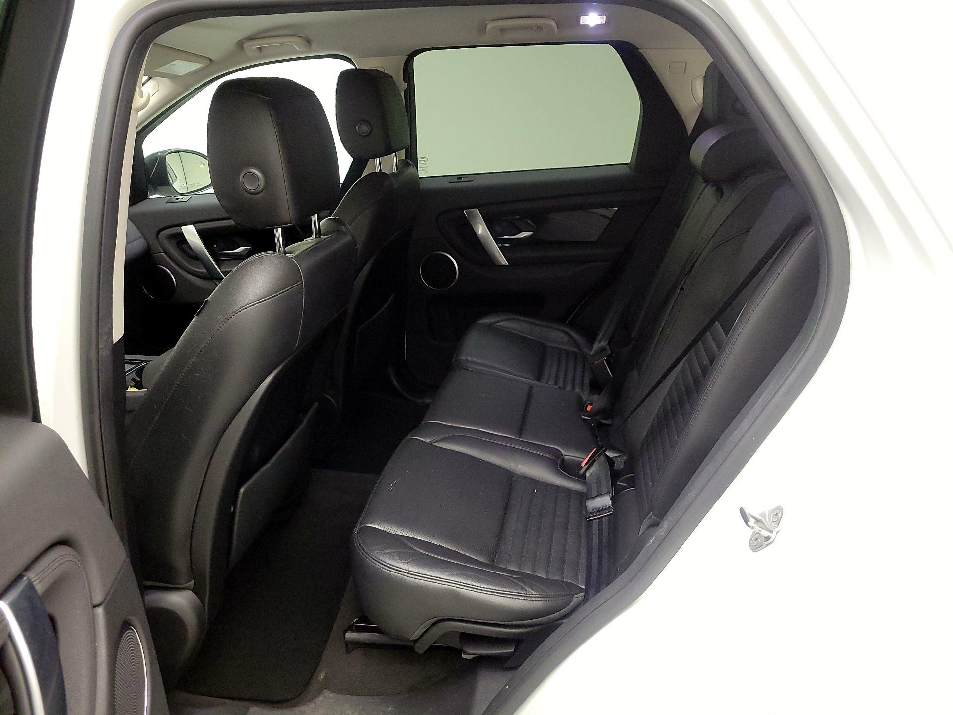 Thumbnail: 2020 Land Rover Discovery Sport - 19