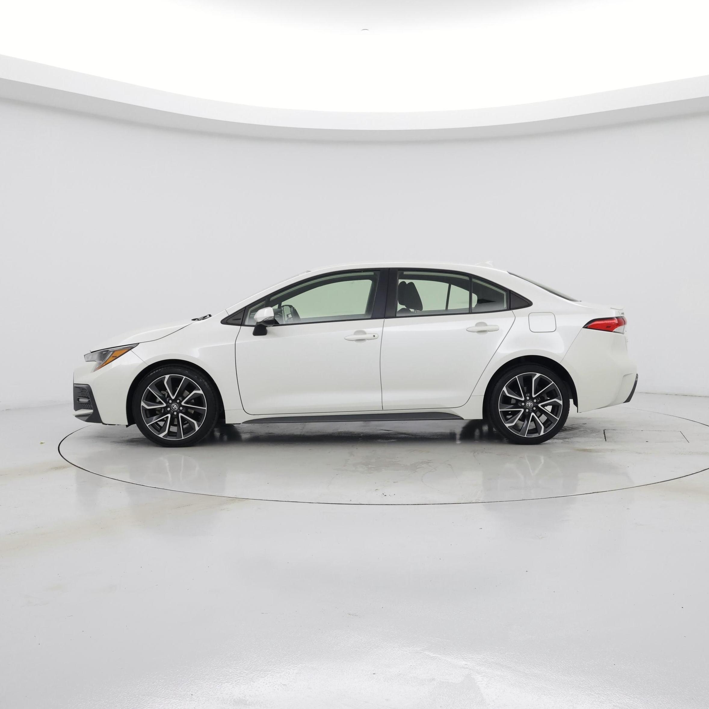 Thumbnail: 2021 Toyota Corolla - 3