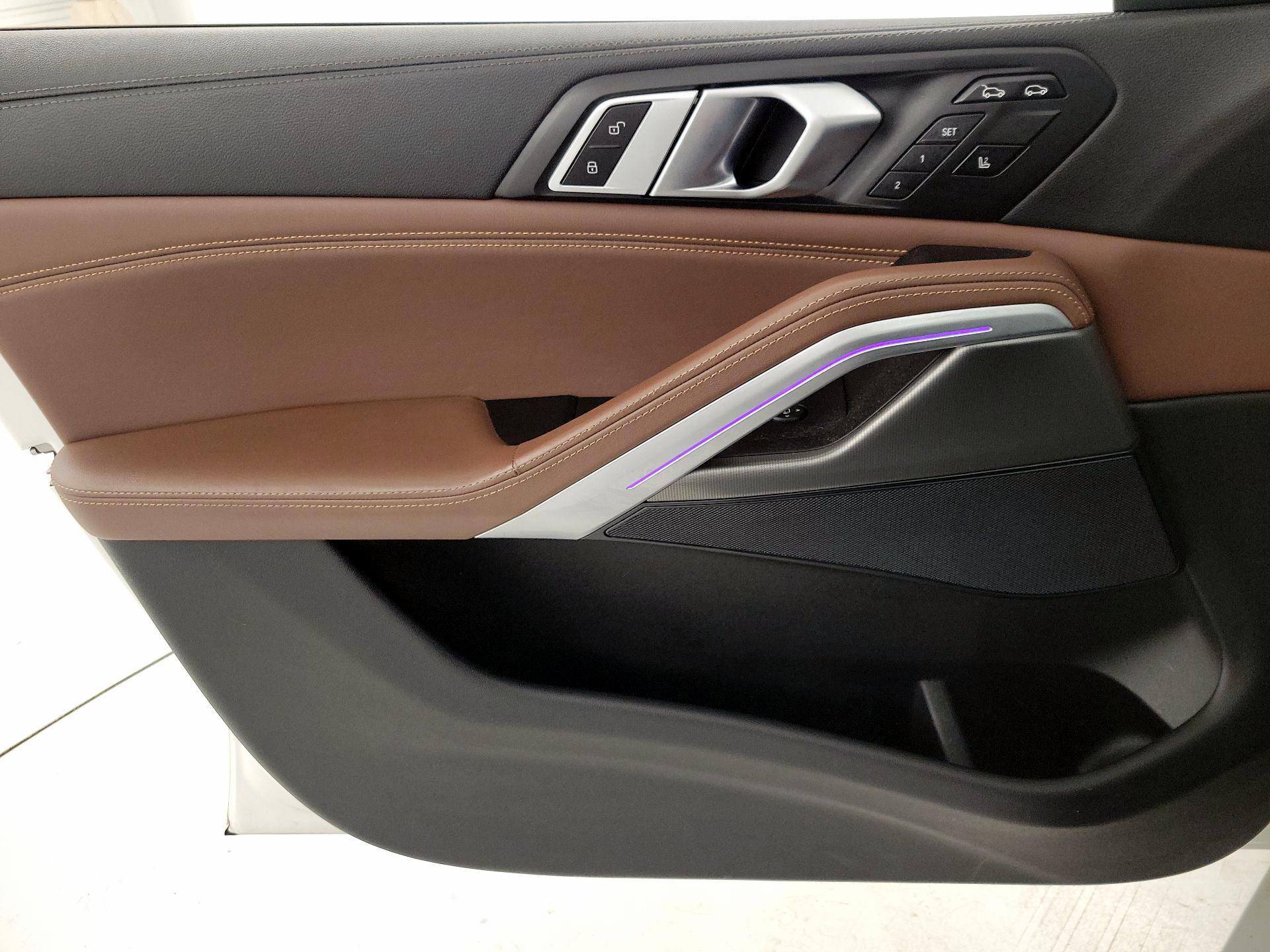 Thumbnail: 2022 BMW X6 - 12