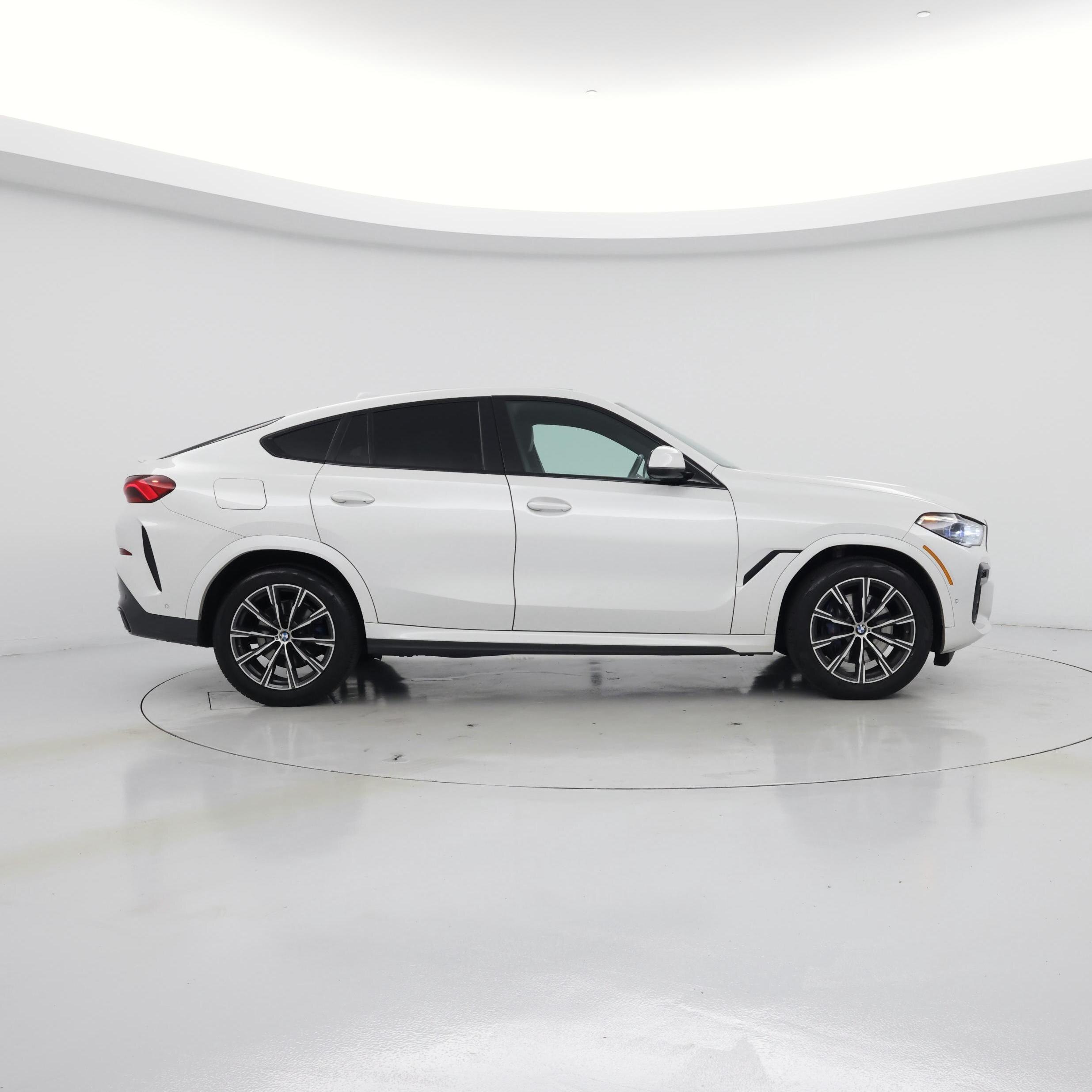 Thumbnail: 2022 BMW X6 - 7
