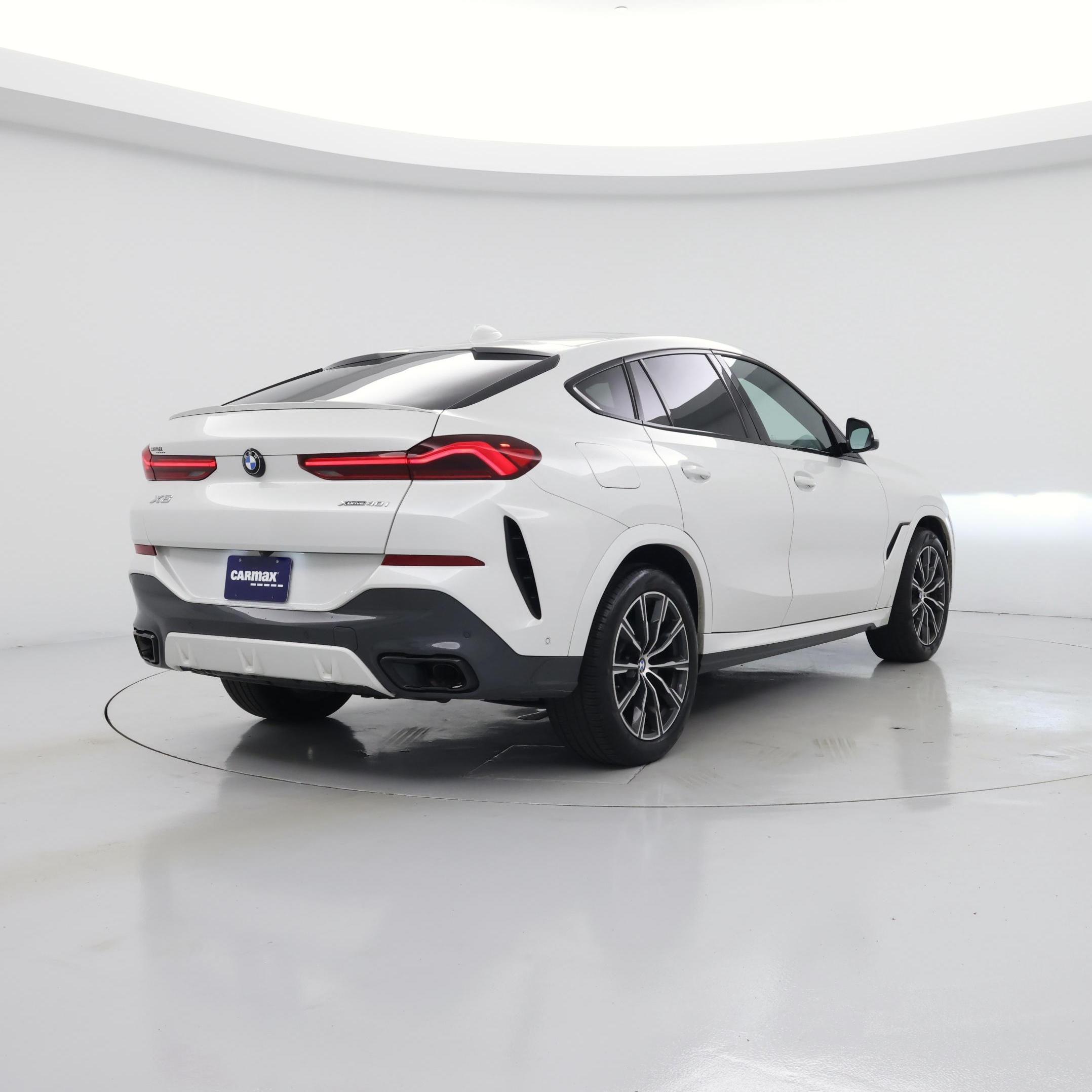 Thumbnail: 2022 BMW X6 - 8